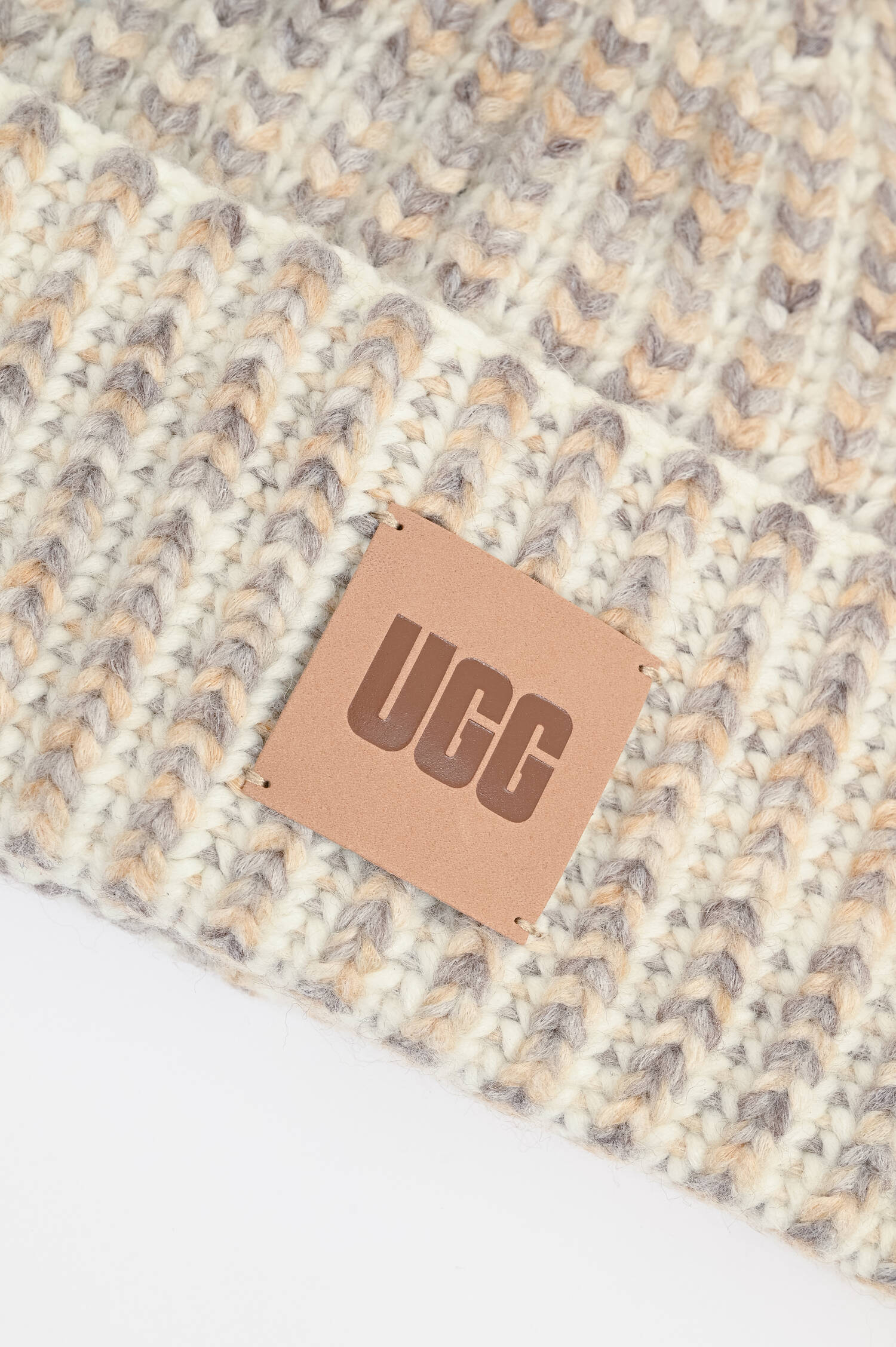Mütze in Fisherman's Rib in Beige/Grau/Weiß