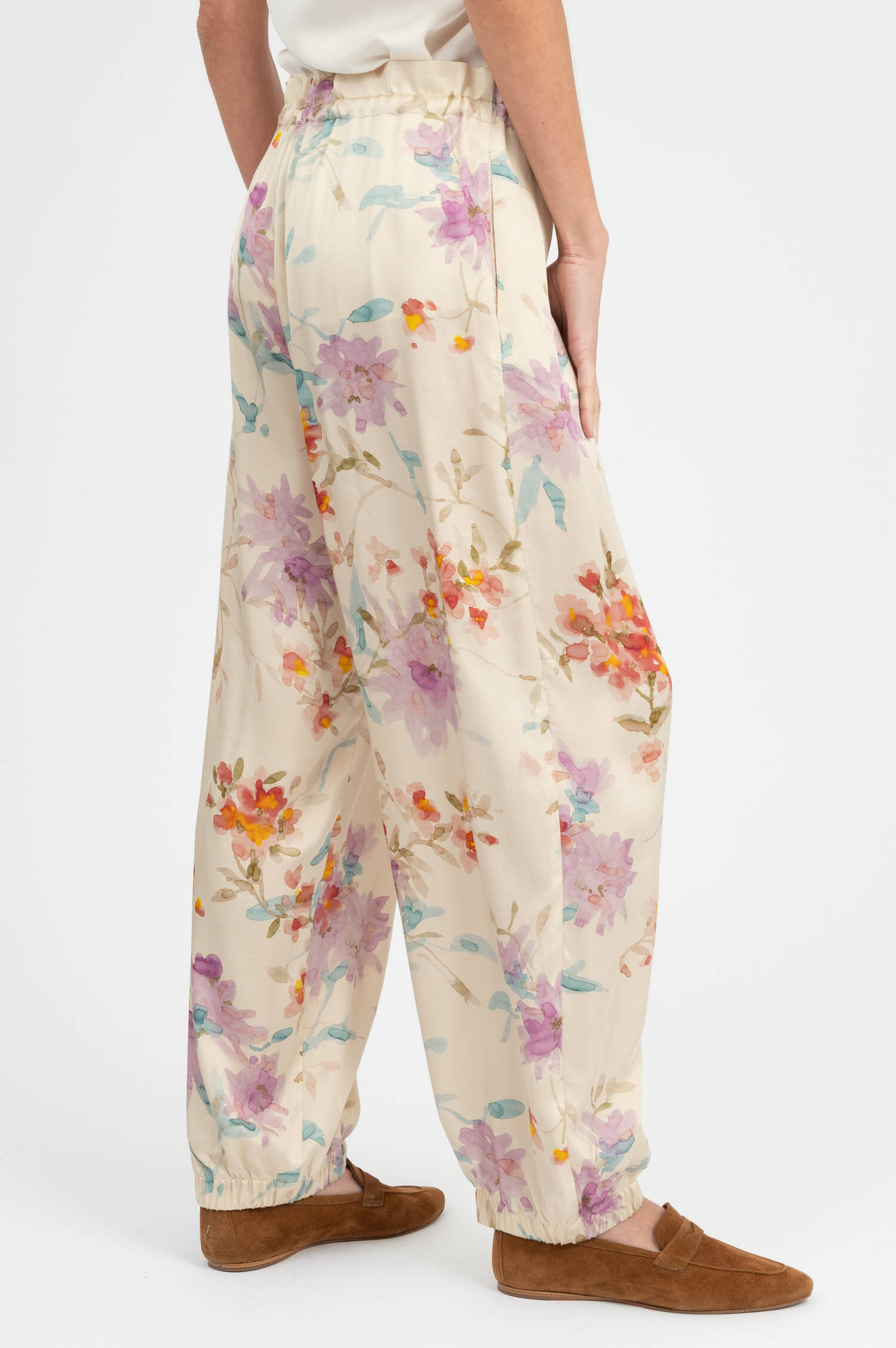 Viskose Hose mit Blumenprint in Multicolor