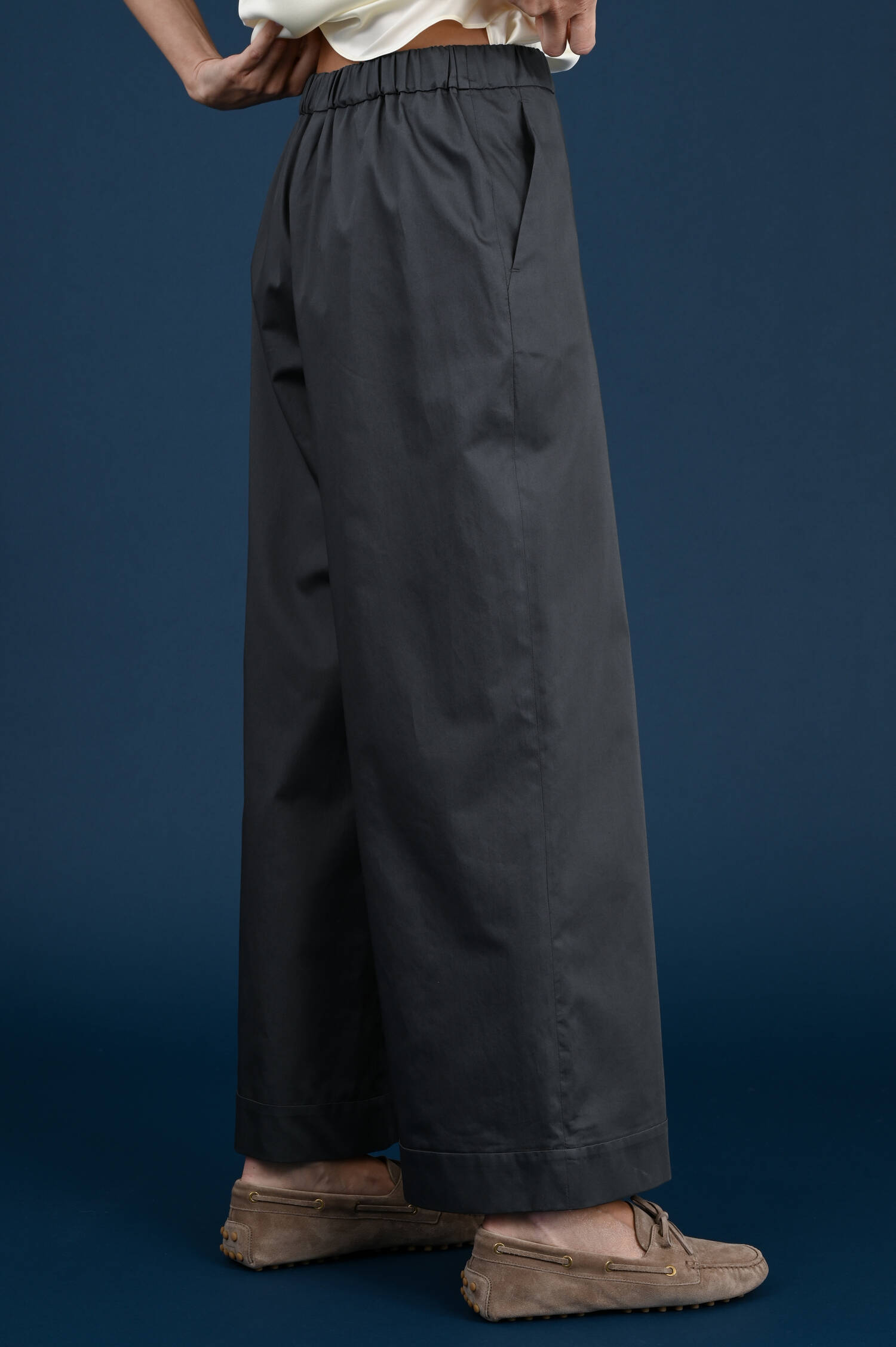 Schlupfhose DREAM in Dunkelgrau Schlupfhose DREAM in Dunkelgrau