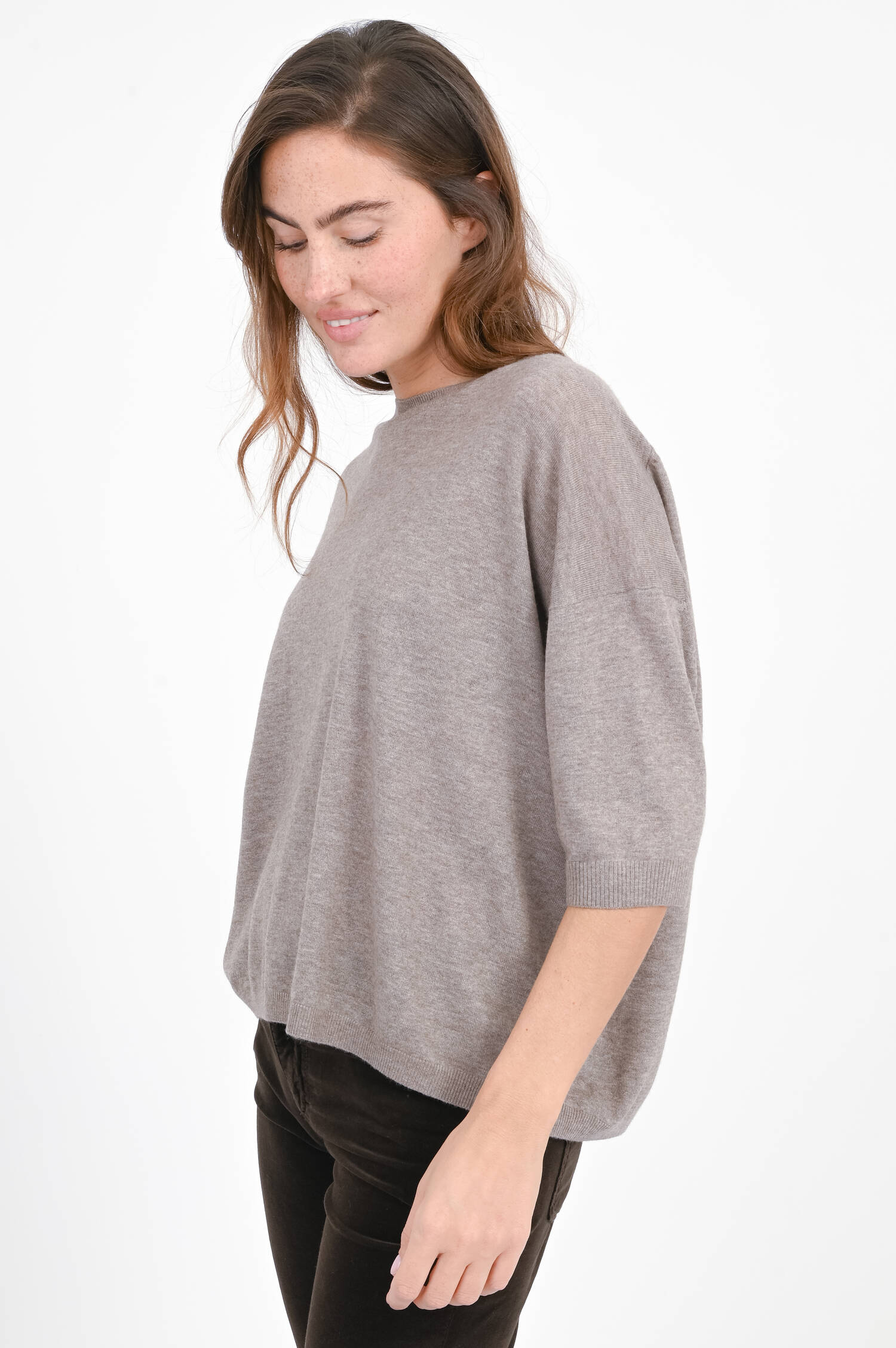 Wollpullover mit Kurzarm in Greige meliert