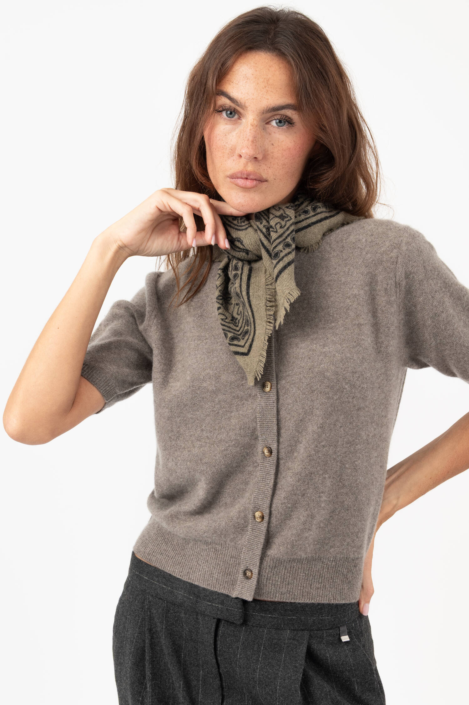 Cashmere-Tuch NELE in Oliv Cashmere-Tuch NELE in Oliv