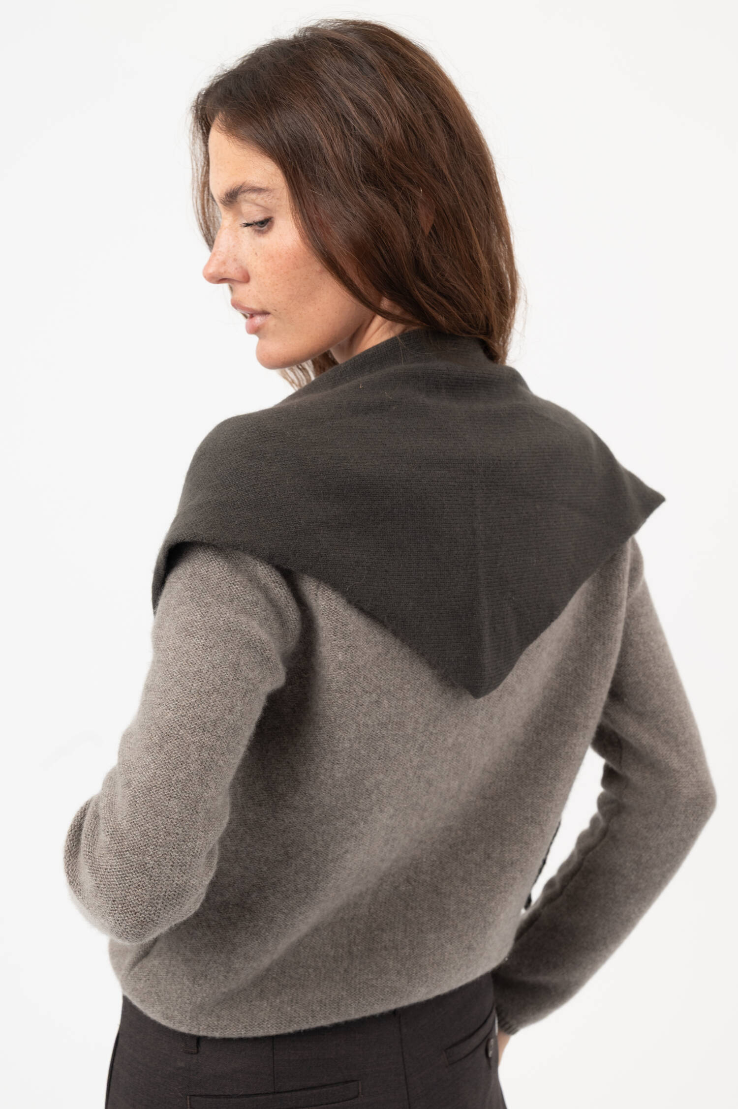 Cashmere Dreieckstuch FLORIANNE in Dunkelgrün Cashmere Dreieckstuch FLORIANNE in Dunkelgrün