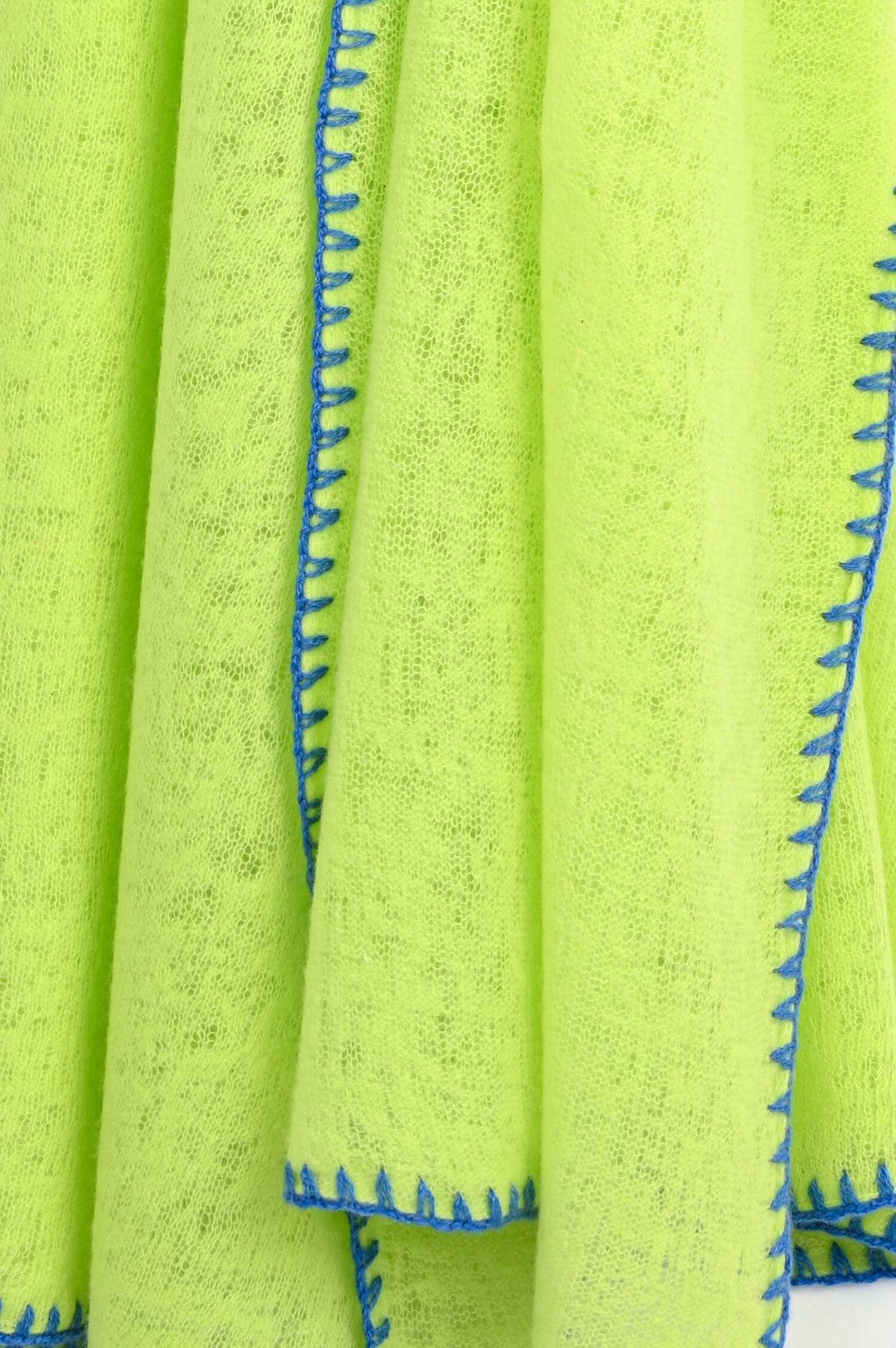 Cashmere Schal in Apfelgrün/Blau Cashmere Schal in Apfelgrün/Blau