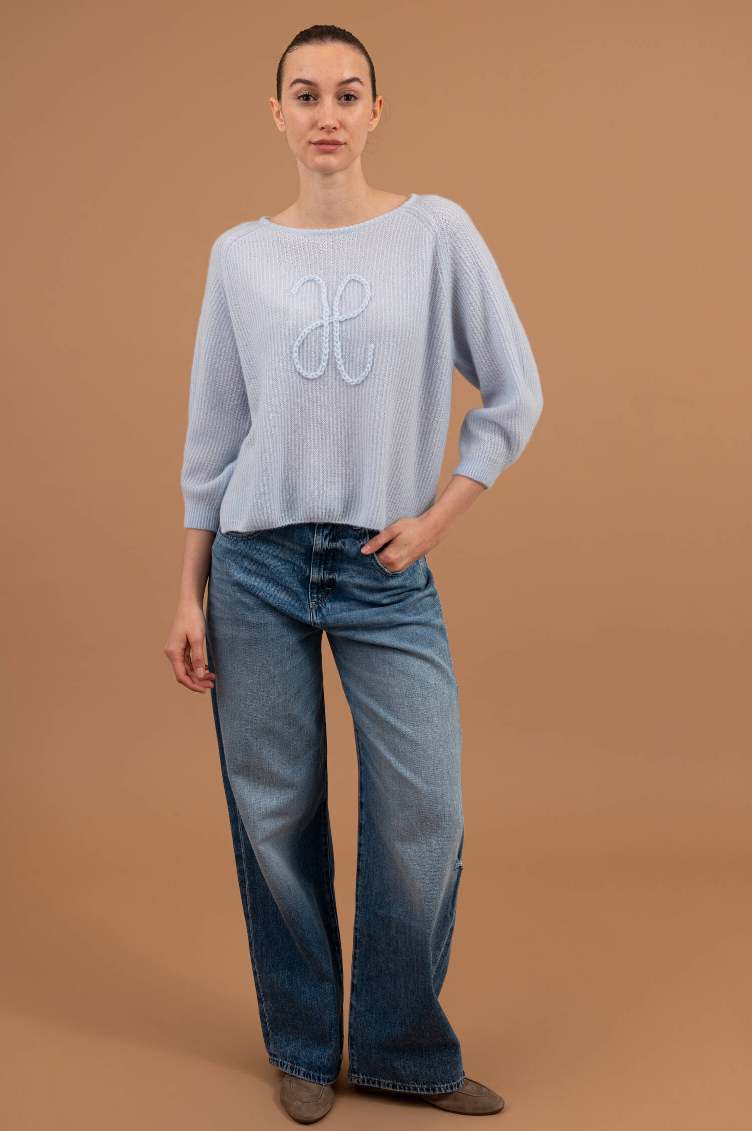 Cashmeremix Pullover mit "H" Aufstick in Hellblau