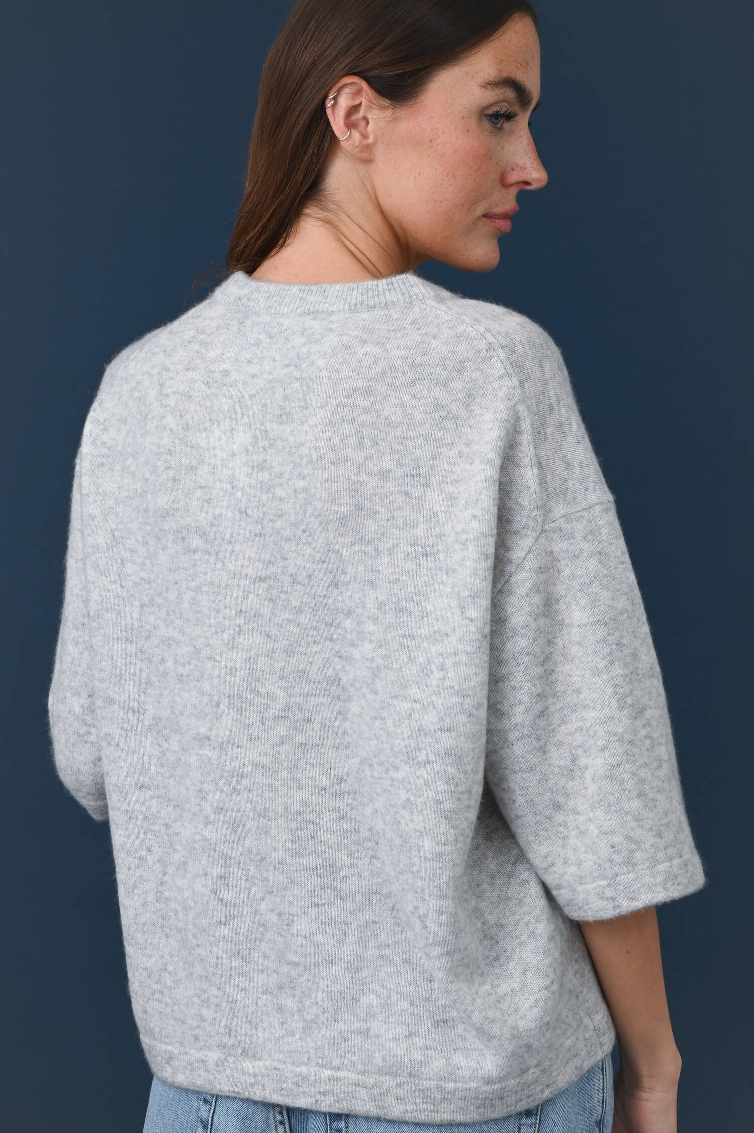 Pullover aus Cashmere-Baumwolle in Aluminiumgrau