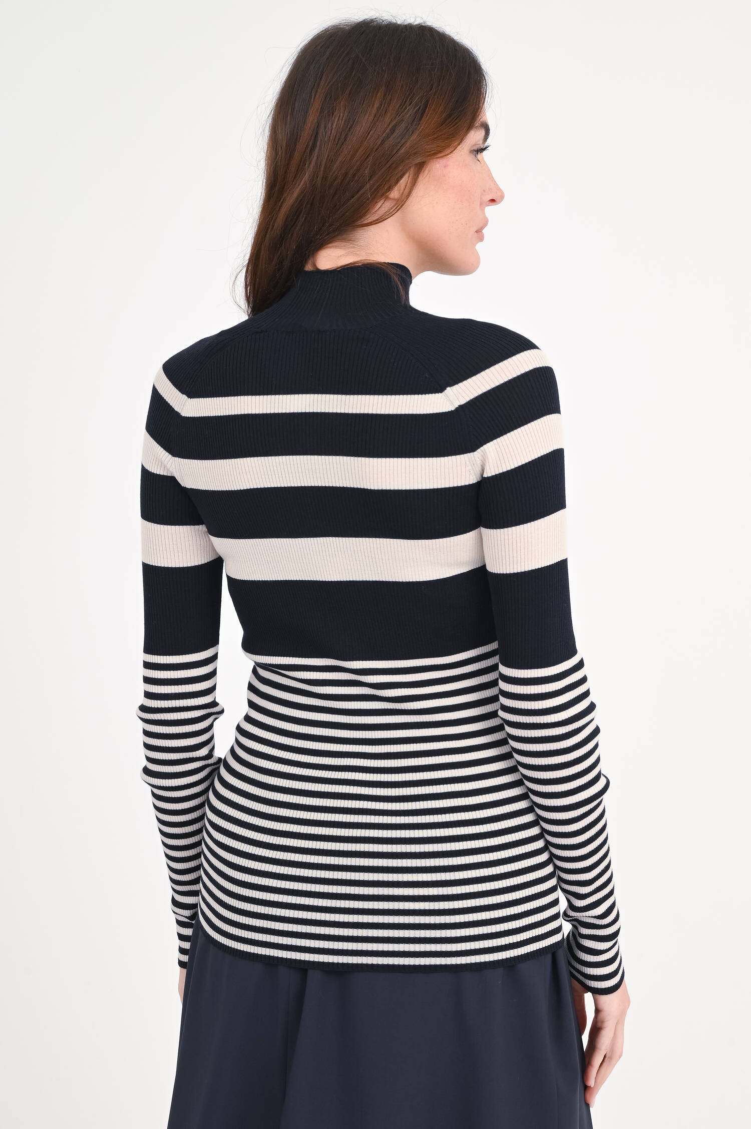 Gestreifter Rollkragenpullover in Navy/Creme