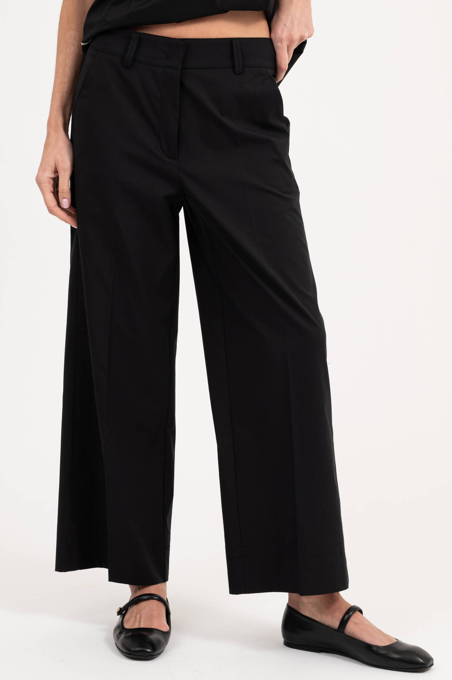 Hose CARA in Schwarz