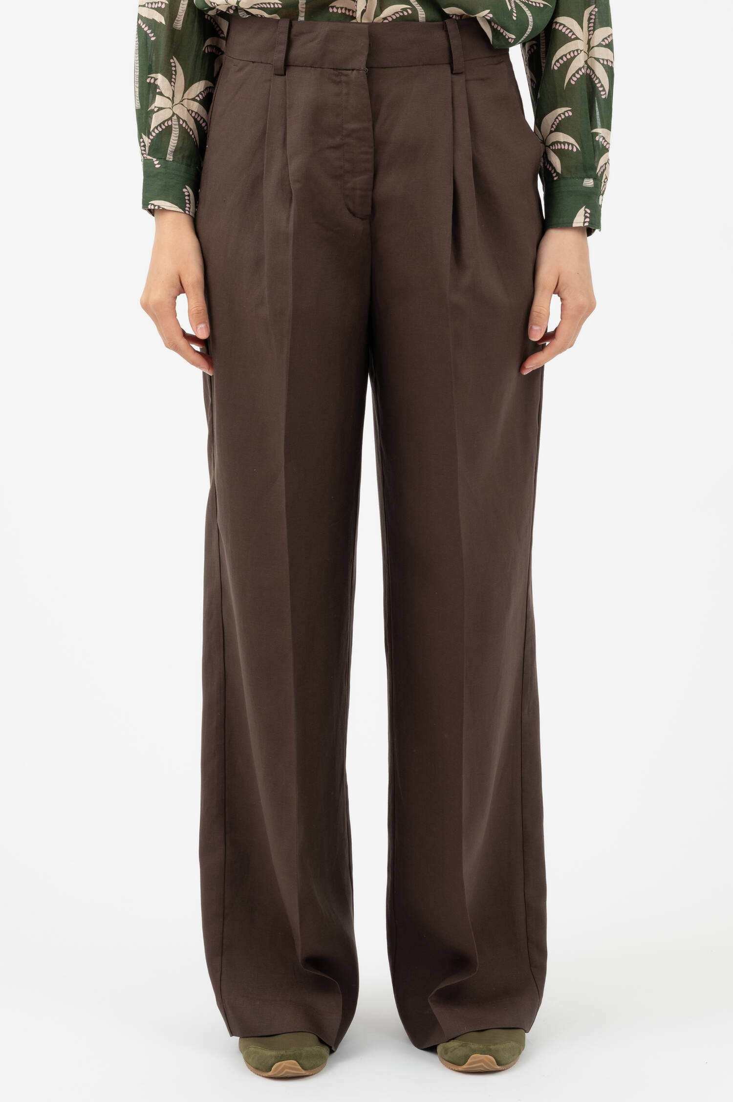Wide-Leg Bundfaltenhose in Braun Wide-Leg Bundfaltenhose in Braun