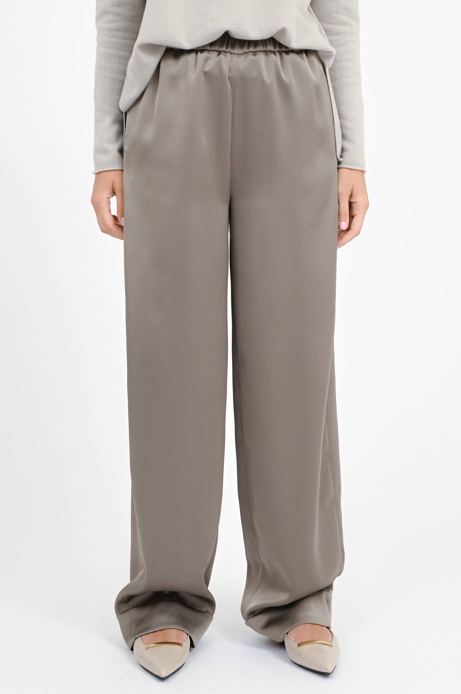 Hose mit Stulpe in Taupe