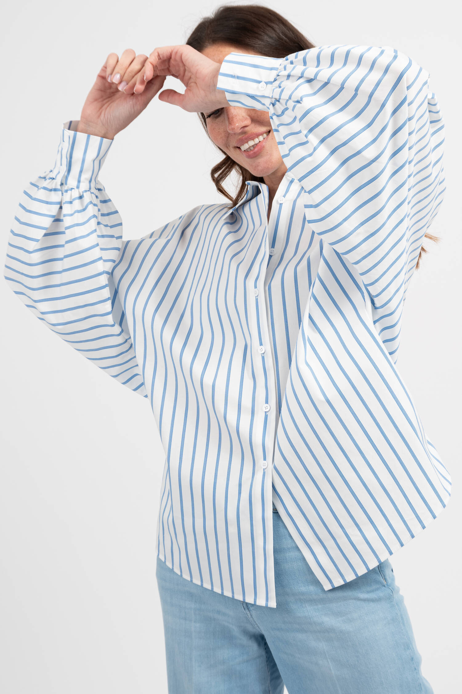 Bluse mit Dolmanärmel in Blau/Weiß