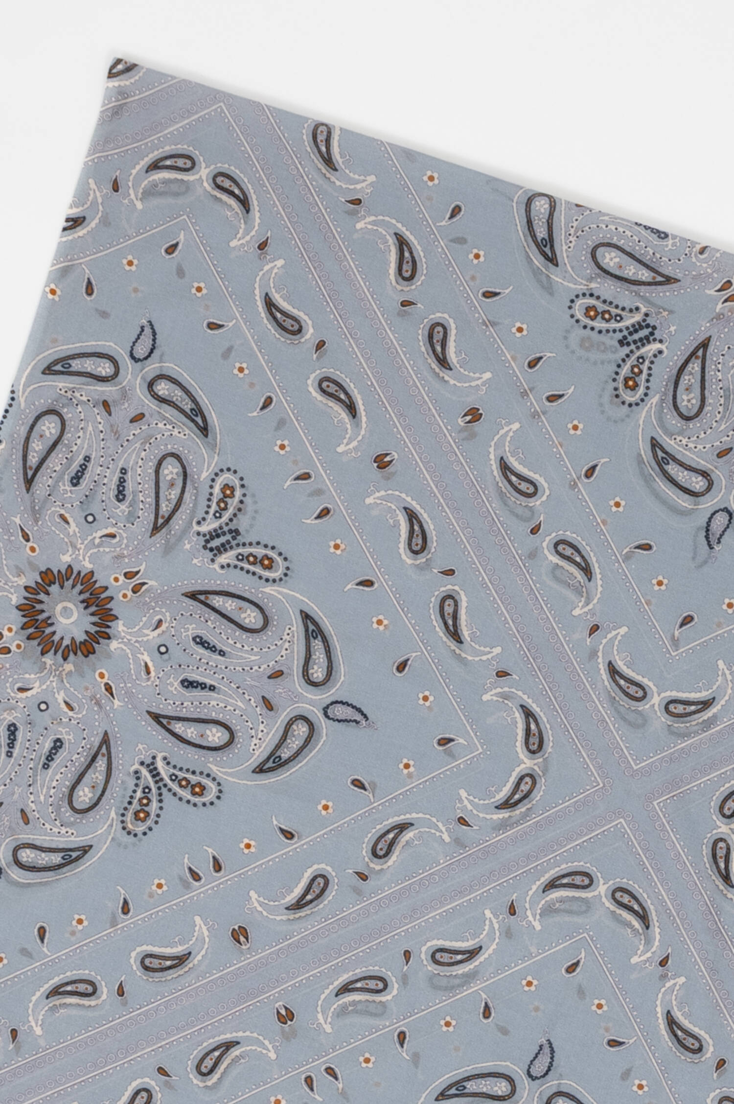 Gemustertes Tuch SARONG BANDANAS in Hellblau