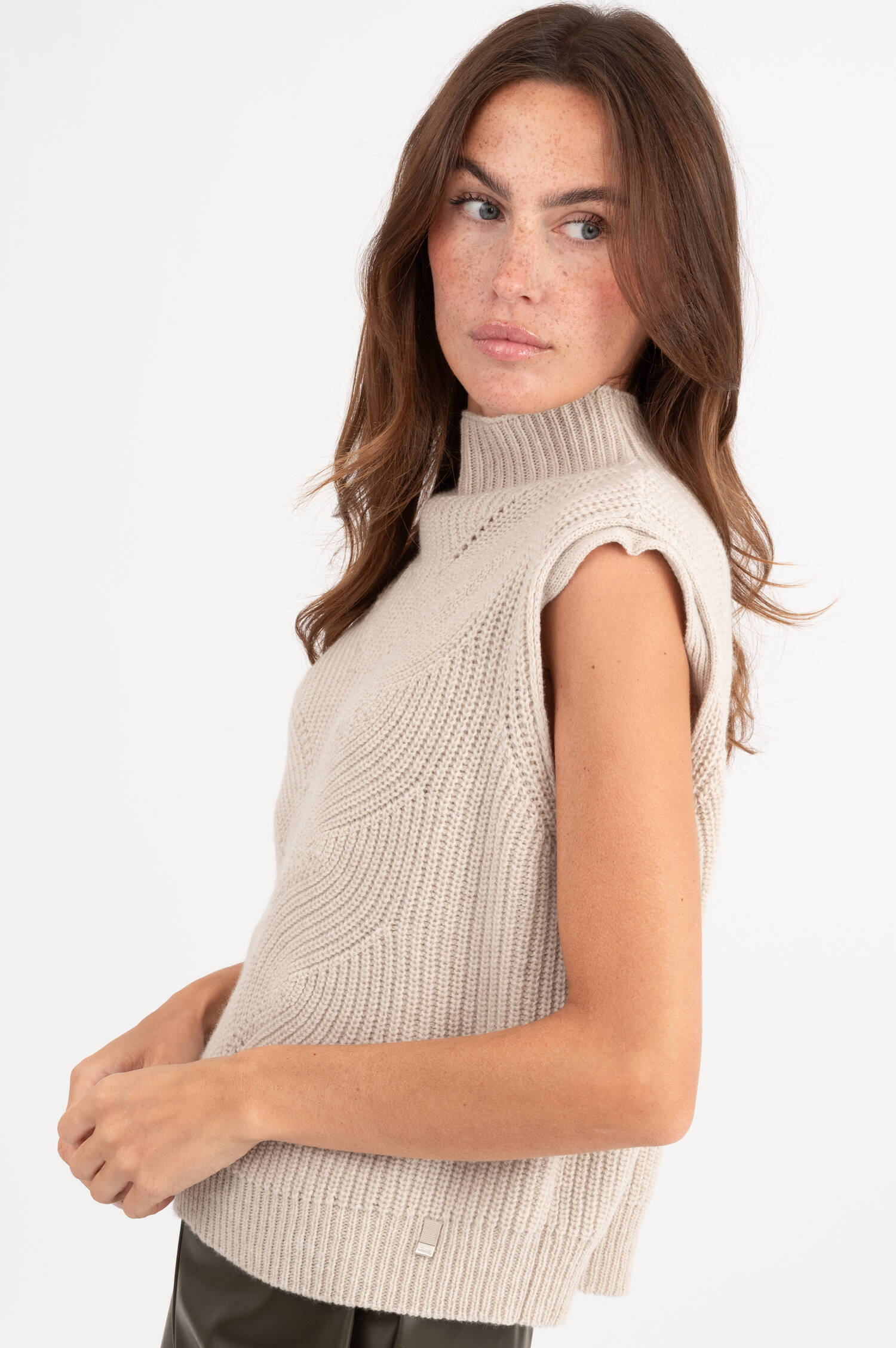 Pullunder aus Wolle in Beige