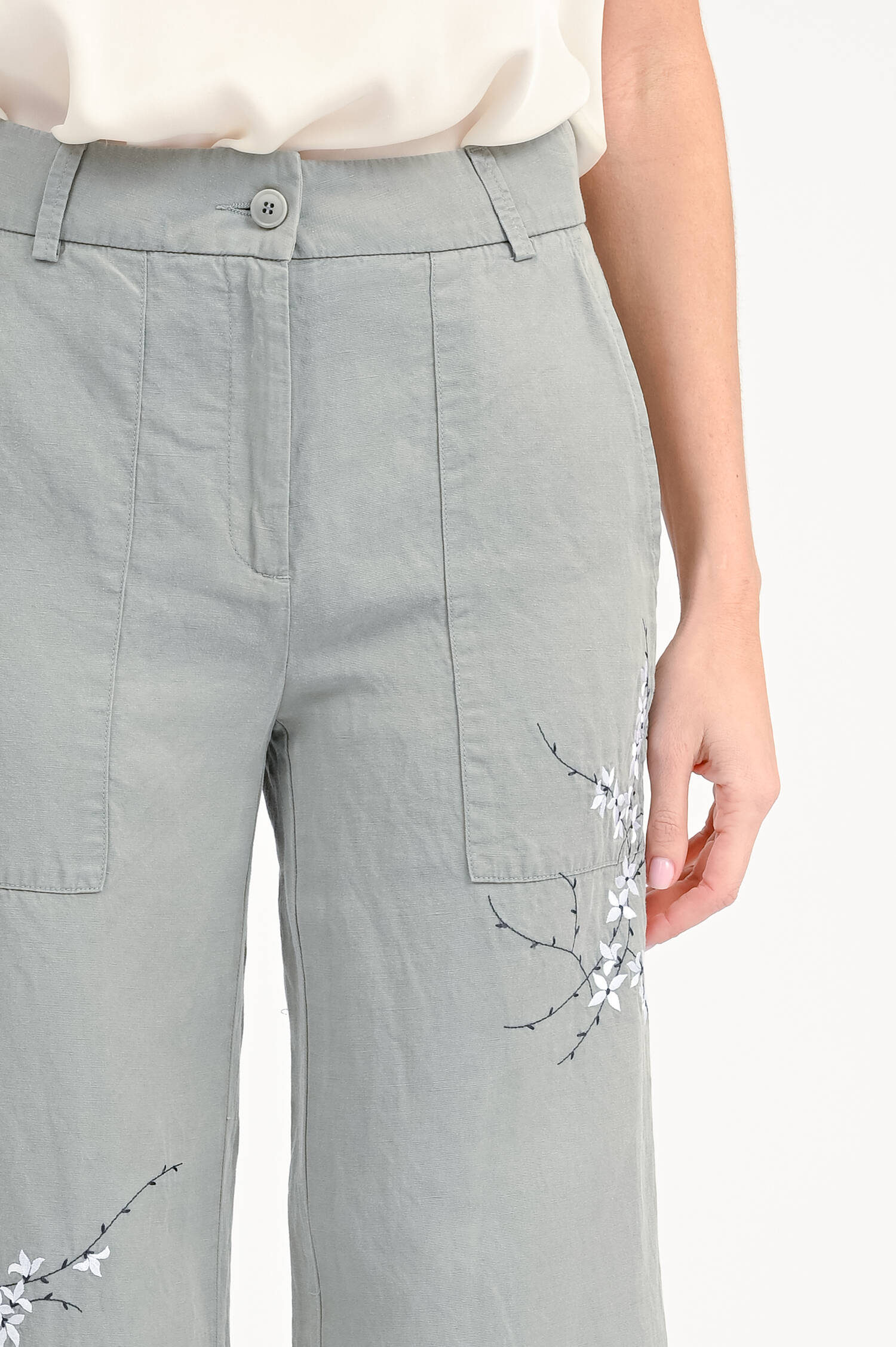 Hose CALEFORNIA im Utility-Look in Leaf