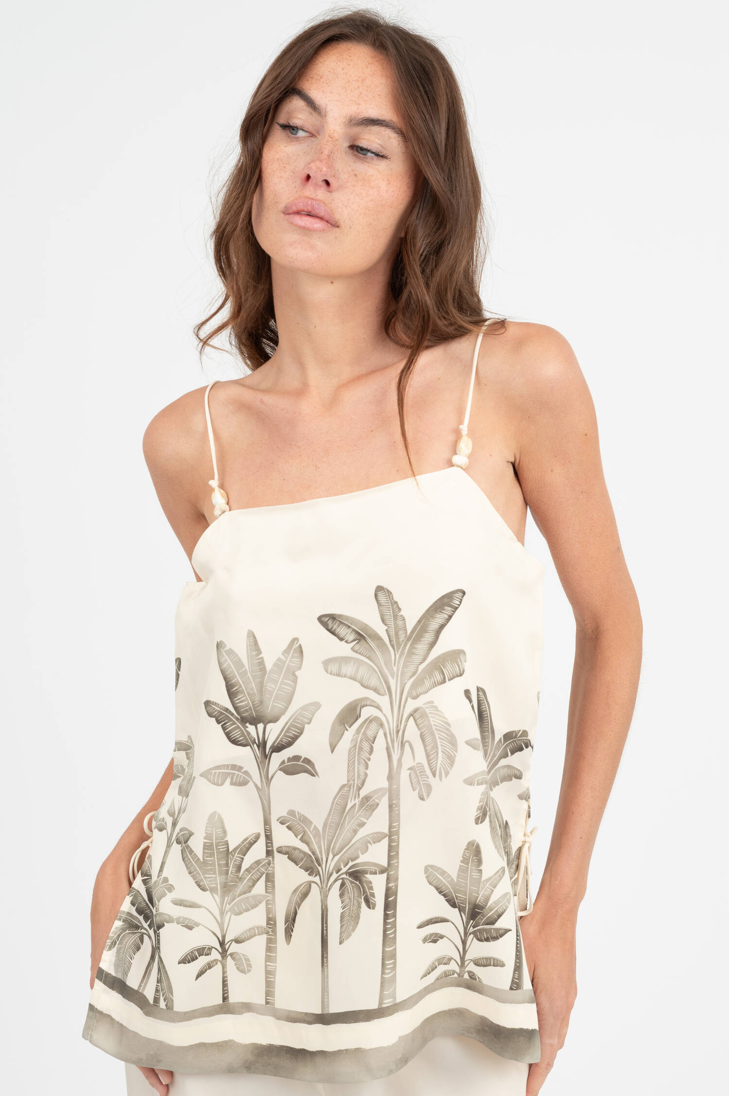 Top LIZLY mit Palmen-Print in Creme Top LIZLY mit Palmen-Print in Creme