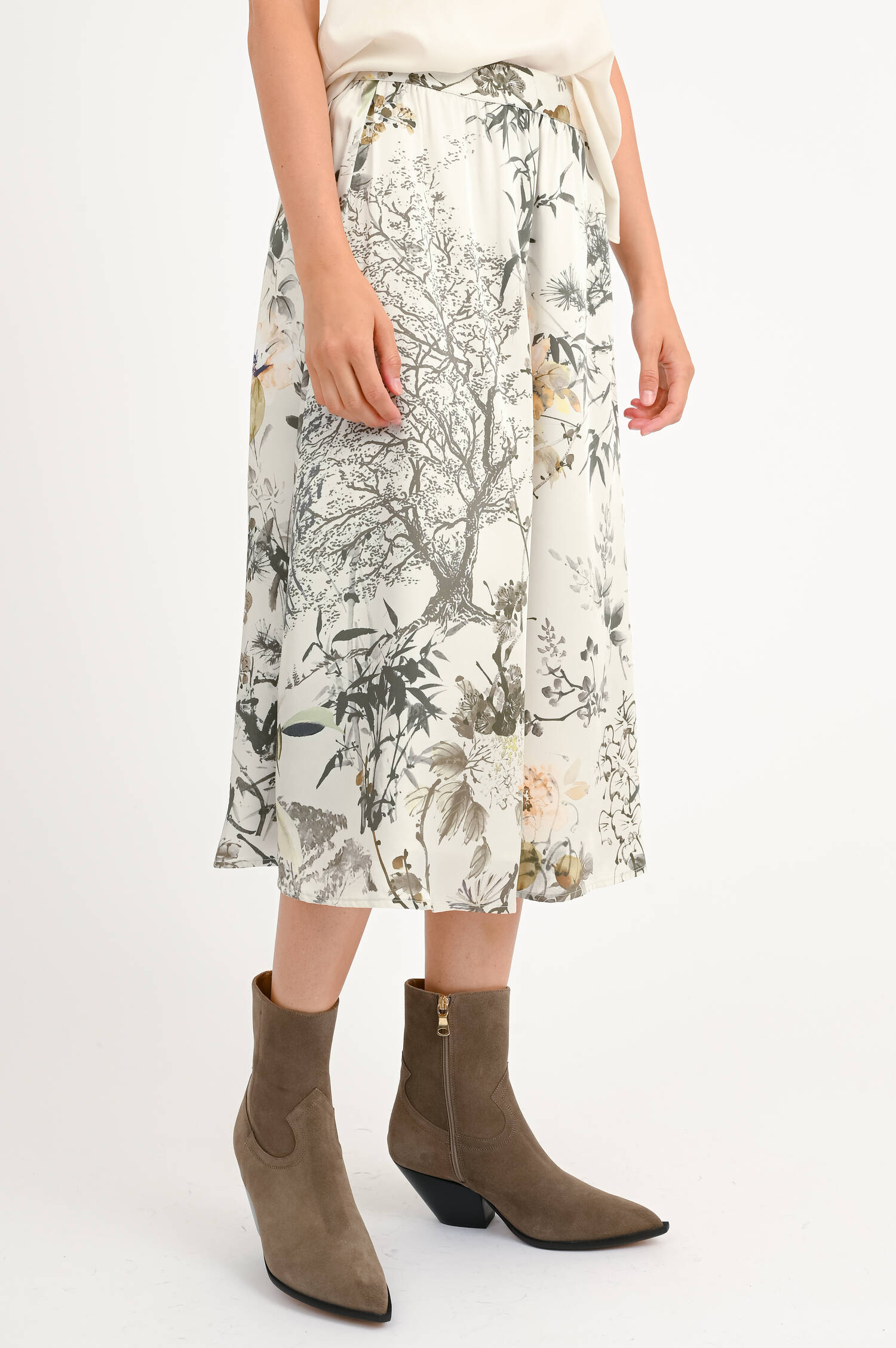 Midi-Rock mit Blumen in Oliv/Weiß/Multicolor