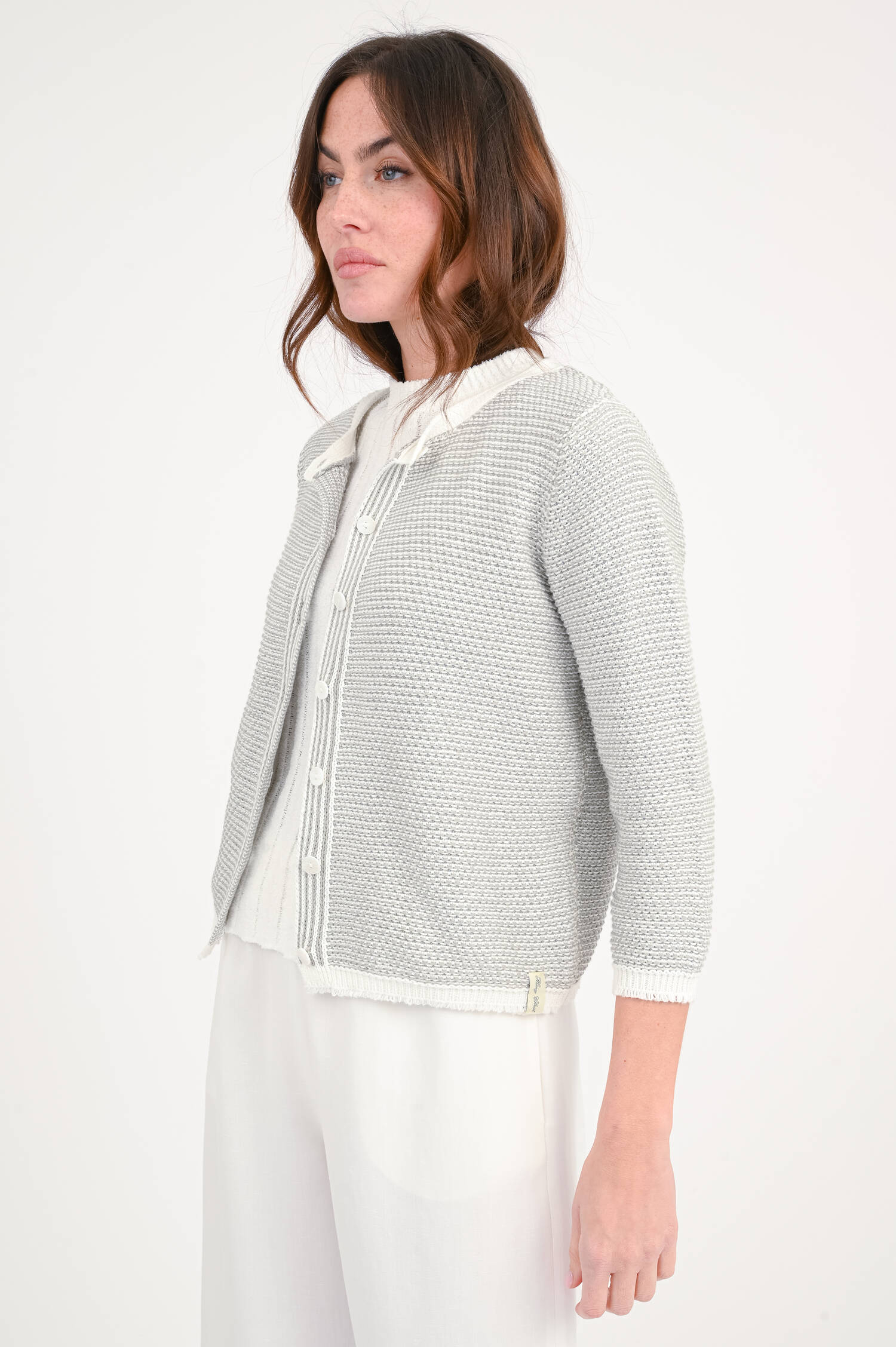 Strickweste aus Baumwolle in Graugrün/Weiß