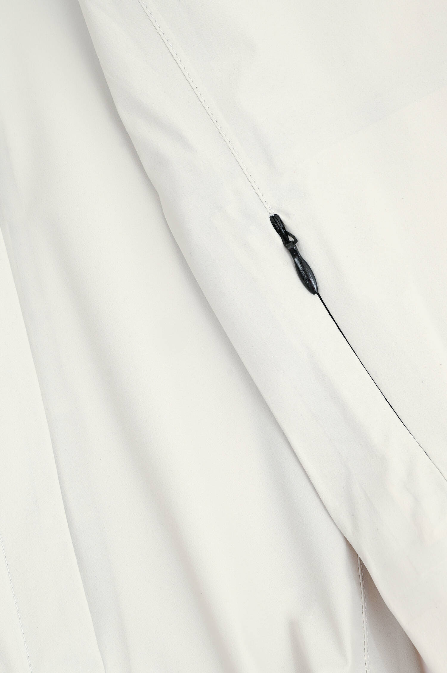 Leichte Jacke mit Kapuze in Chantilly