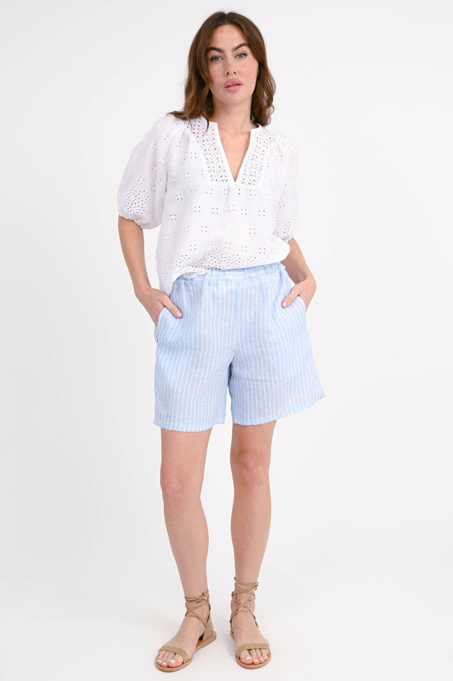 Gestreifte Leinshort in Hellblau/Weiß Gestreifte Leinshort in Hellblau/Weiß