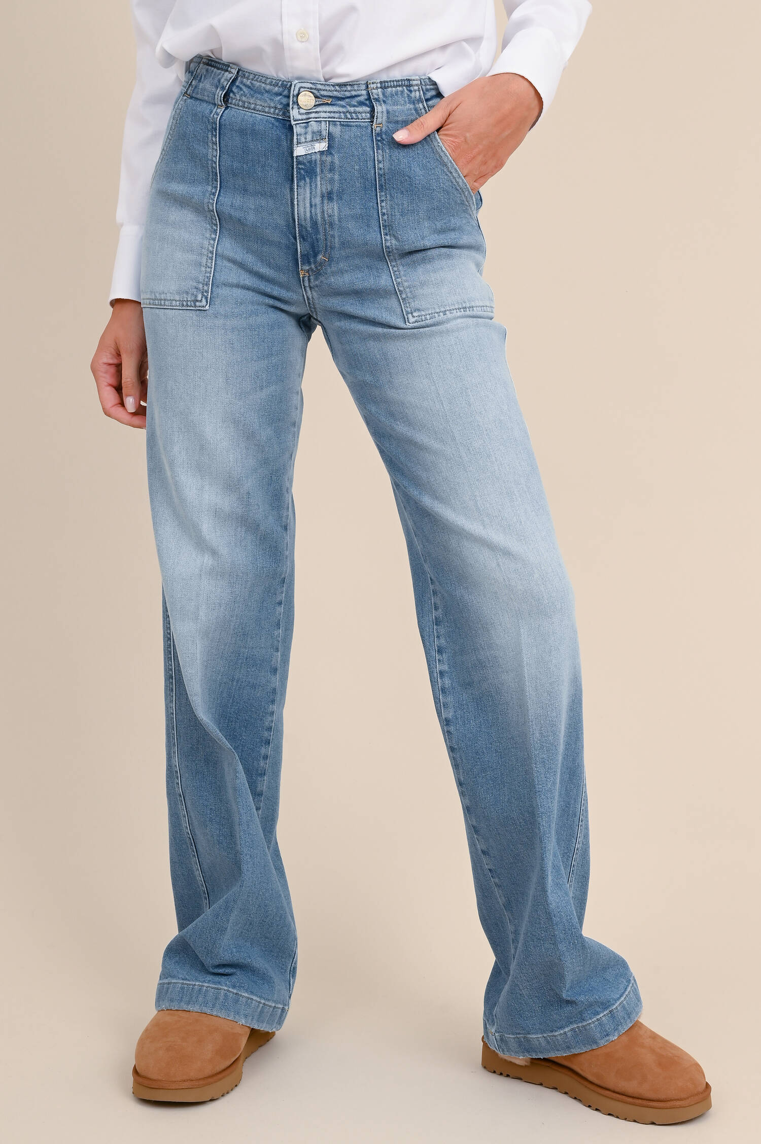 Flared Jeans ARIA in Hellblau