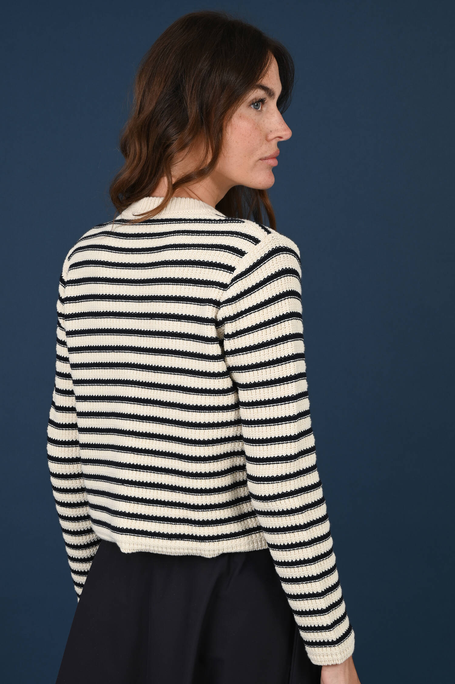 Cardigan aus Baumwoll-Mix in Ecru/Navy gestreift Cardigan aus Baumwoll-Mix in Ecru/Navy gestreift