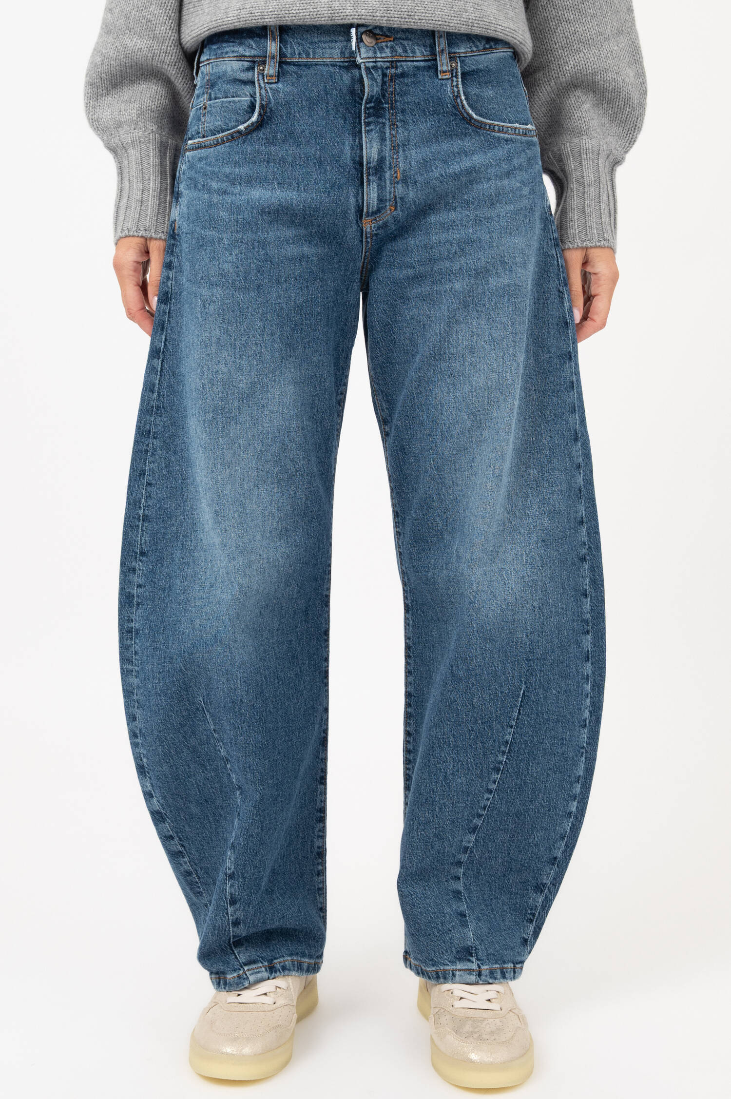 Cropped-Leg-Jeans THE O-SHAPE in Mittelblau Cropped-Leg-Jeans THE O-SHAPE in Mittelblau