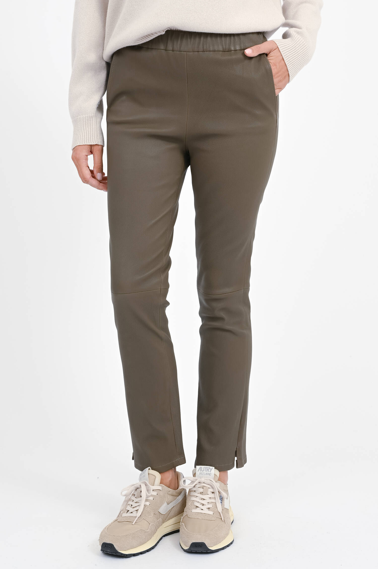 Lederhose KAMILLA in Soil/Taupe