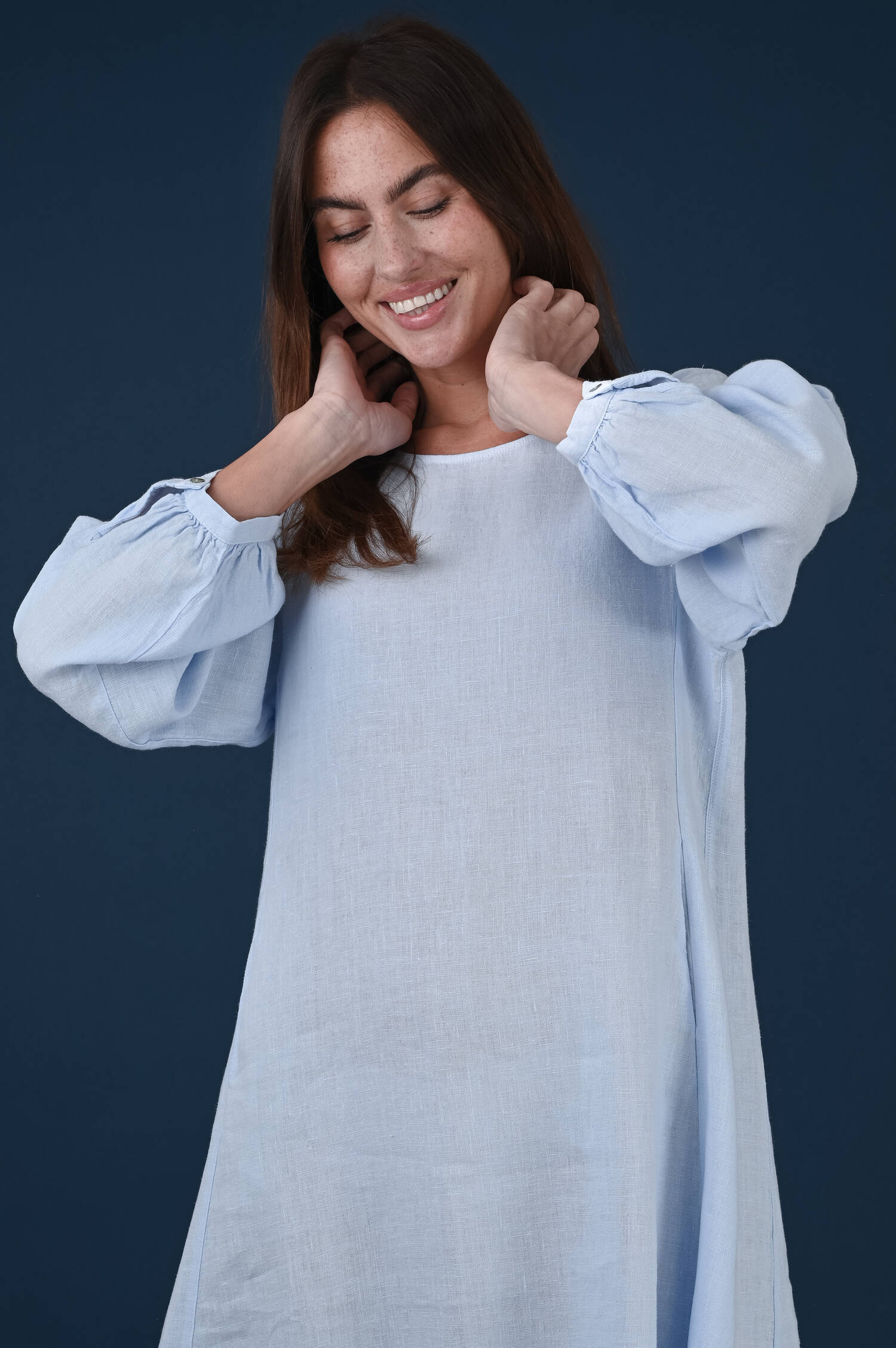 Leinenkleid in Riverblau Leinenkleid in Riverblau