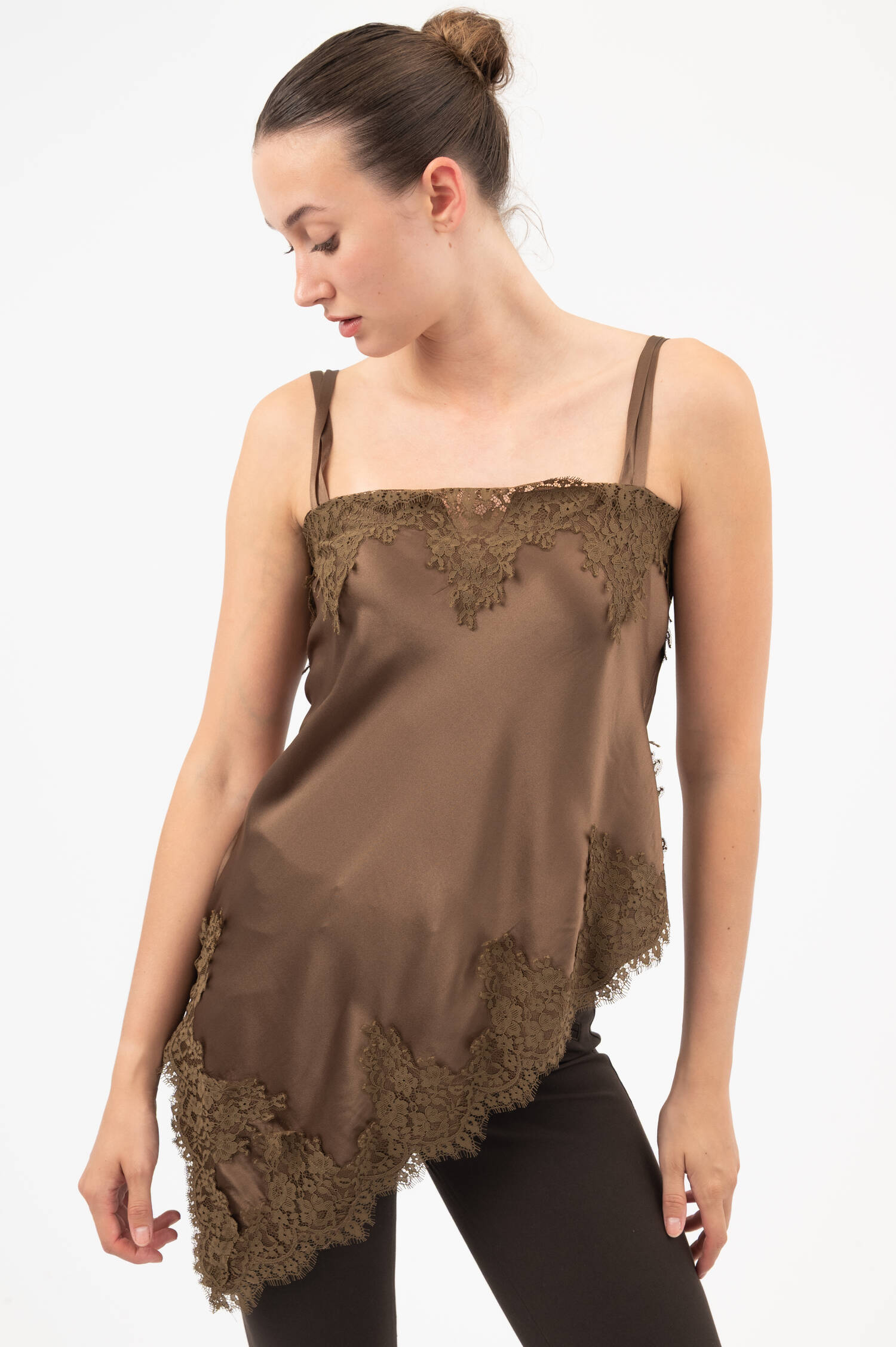 Seiden-Camisole mit Spitze in Braun Seiden-Camisole mit Spitze in Braun