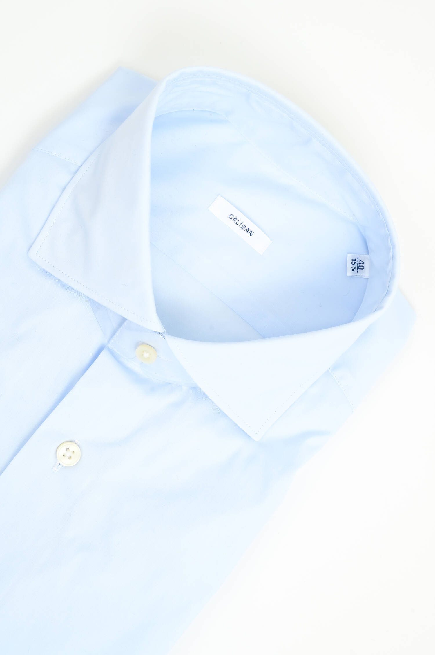 Slim Fit Hemd aus Baumwolle in Hellblau Slim Fit Hemd aus Baumwolle in Hellblau