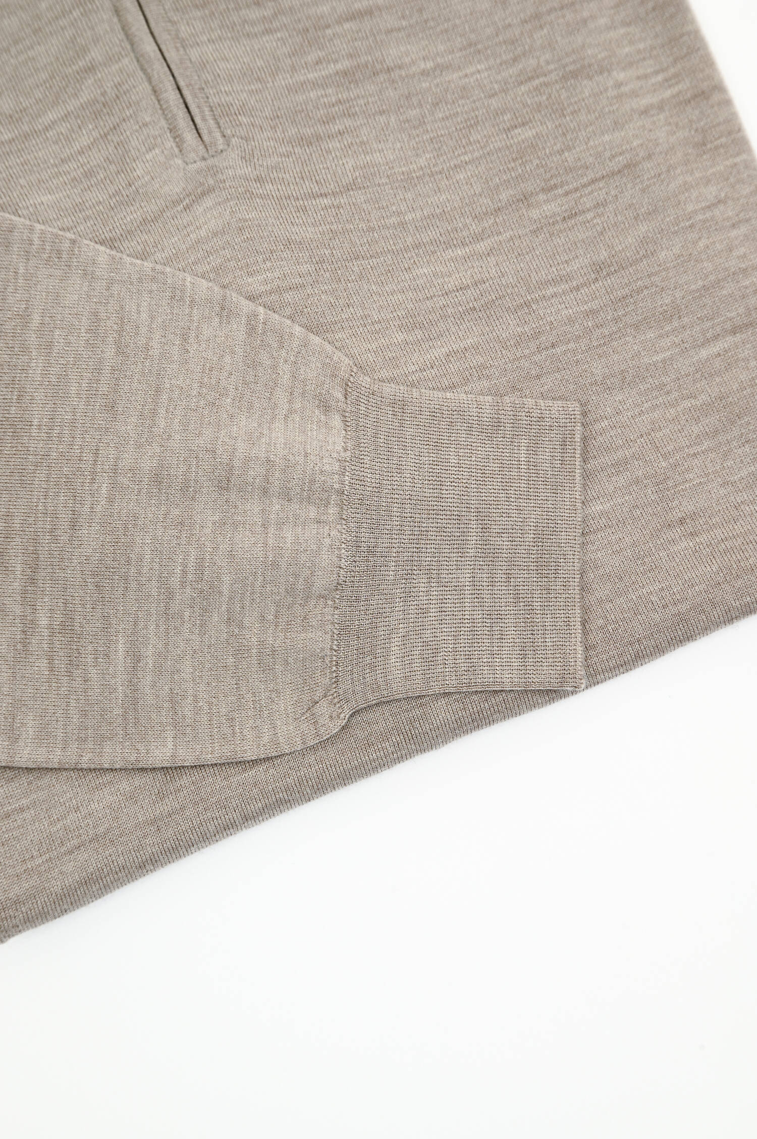 Feinstrickpullover aus Wolle in Beige