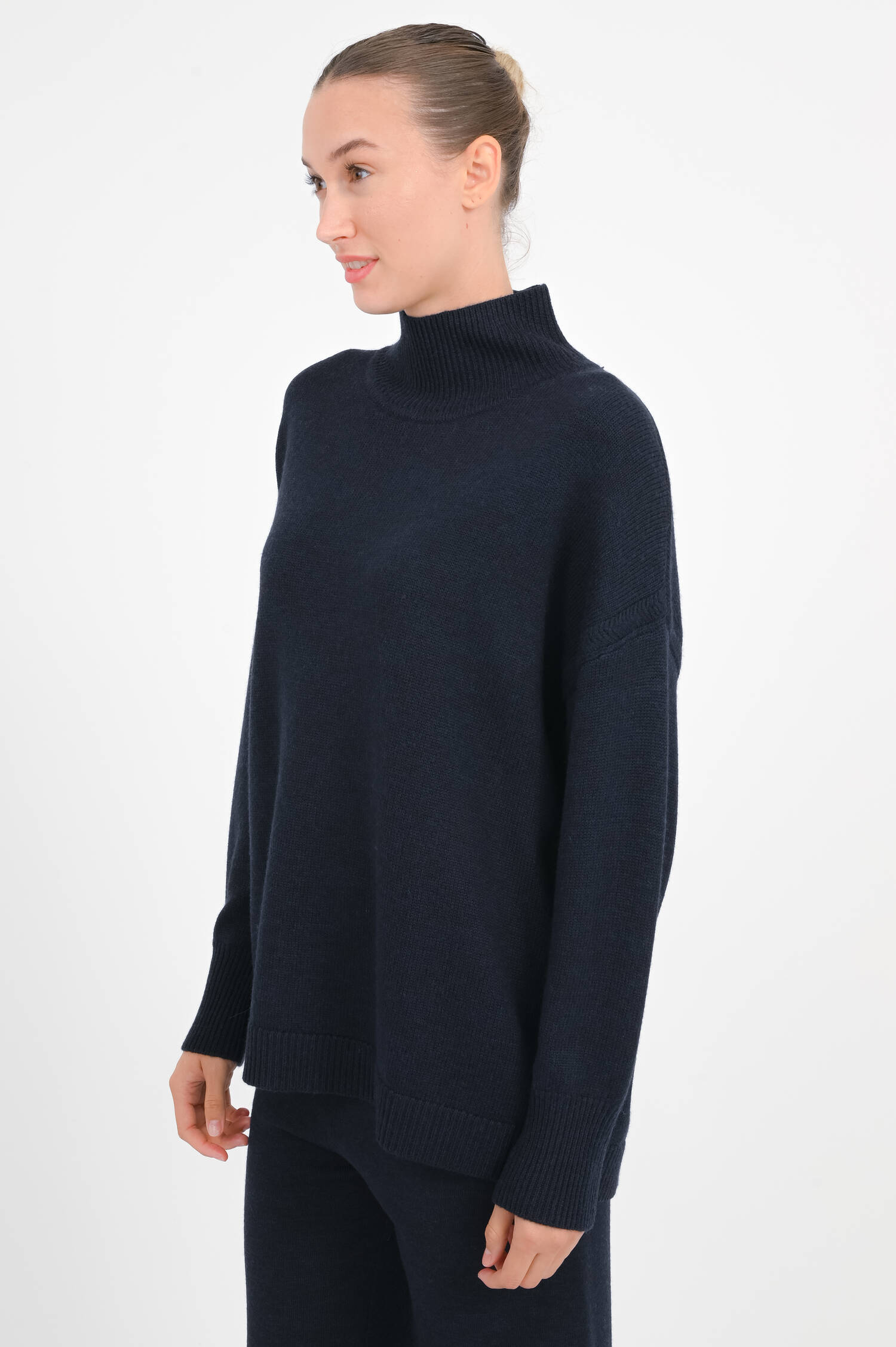 Pullover aus Wolle mit Arm-Detail in Navy