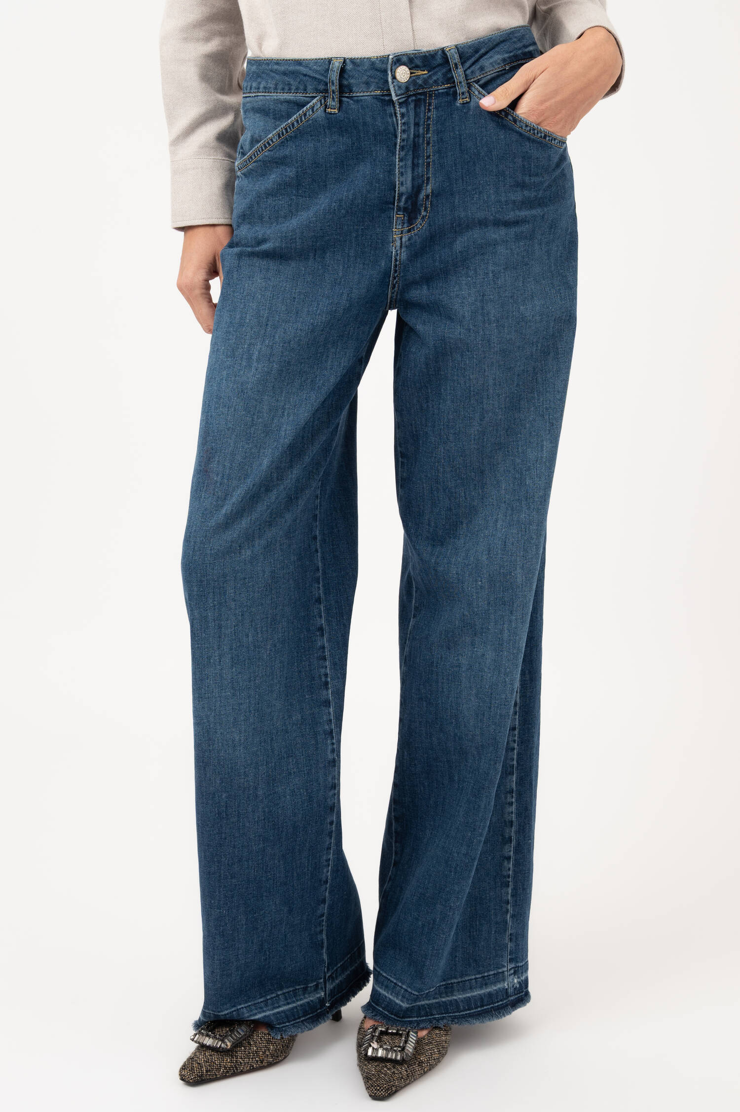 Jeans mit Fransende in Blau Jeans mit Fransende in Blau