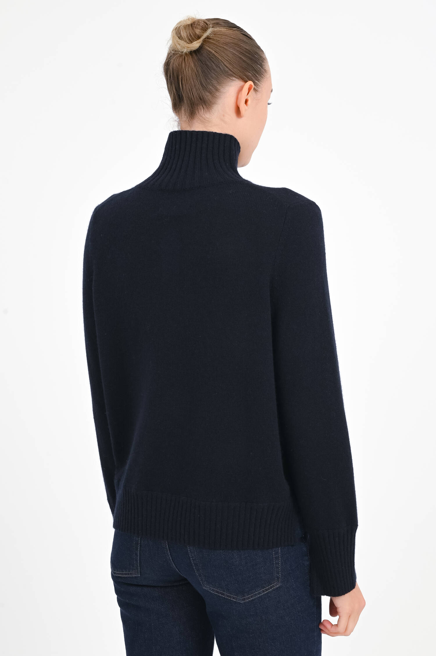 Turtleneck Cashmere Pullover in Navy