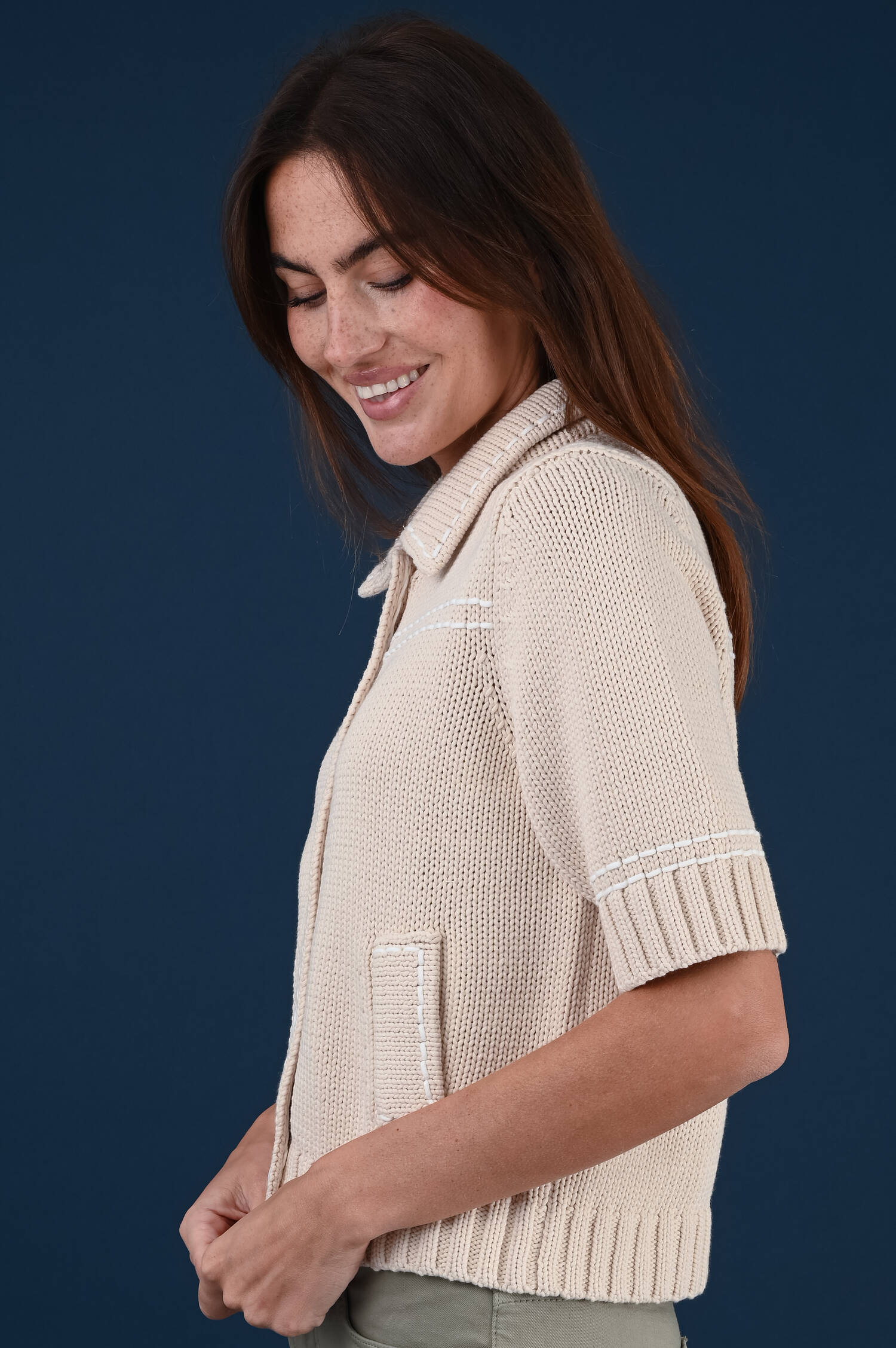 Grobstrickweste mit Polokragen in Ivory Beige