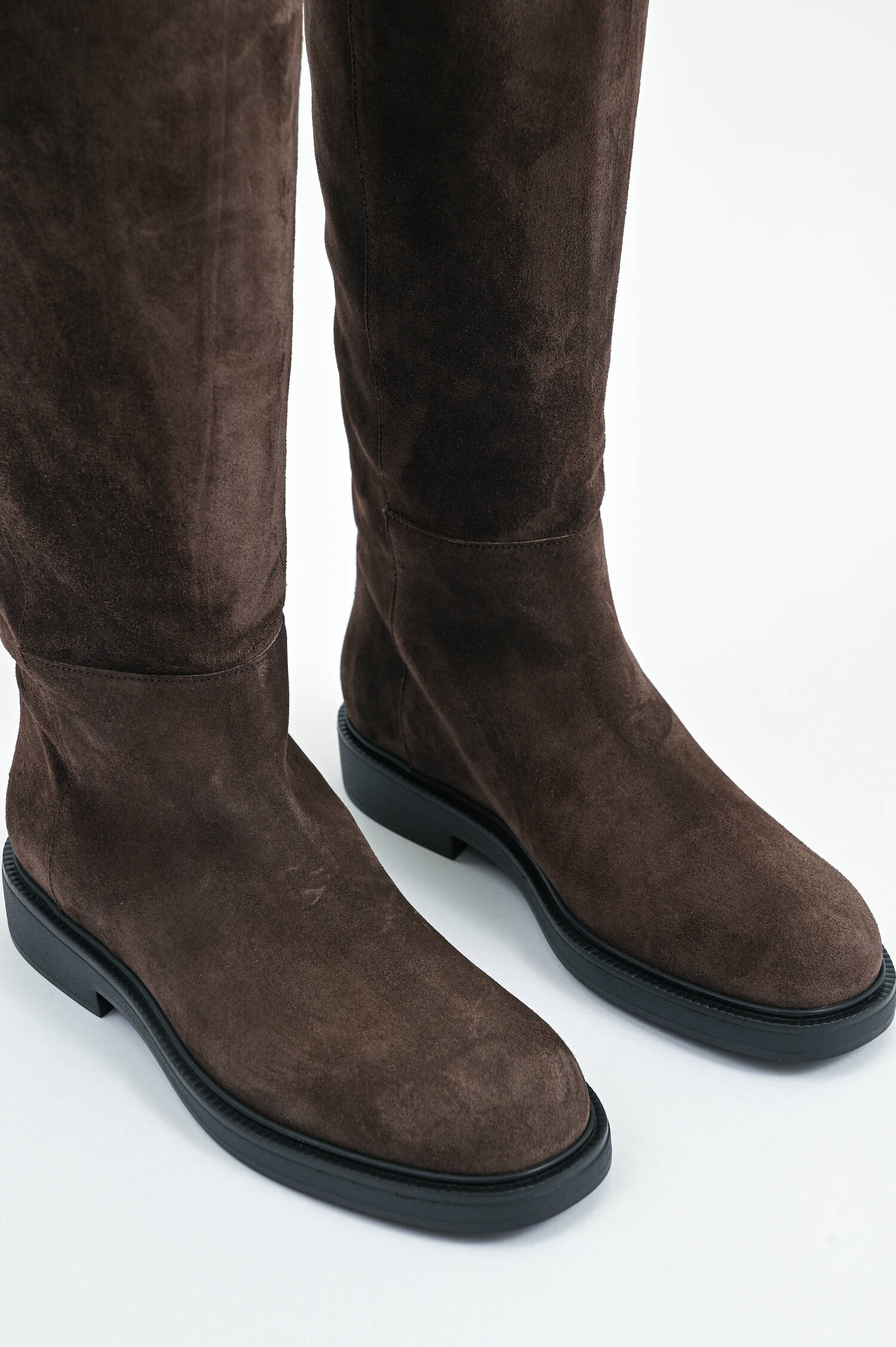 Stiefel aus Veloursleder in Chocolate Stiefel aus Veloursleder in Chocolate