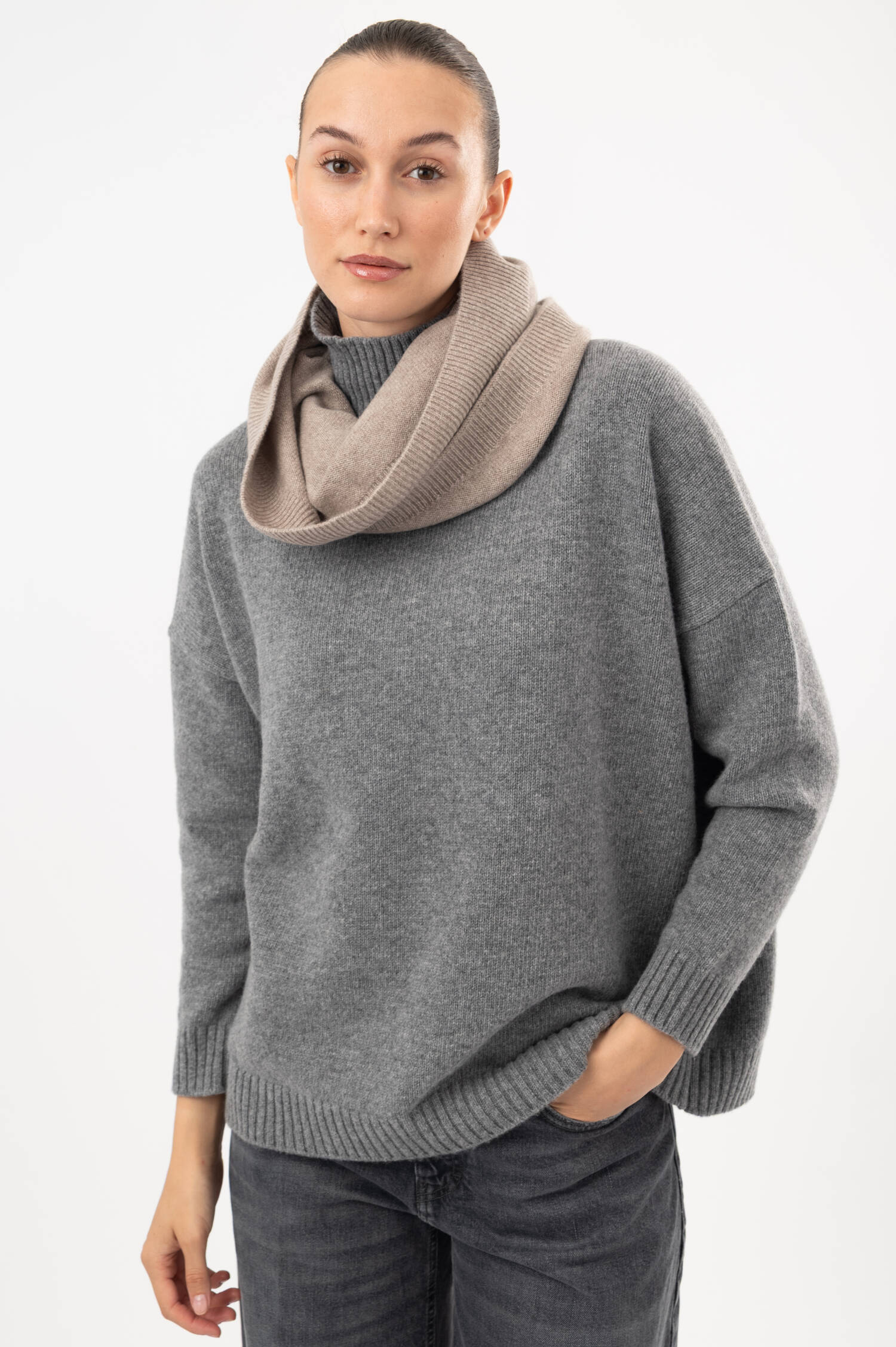 Loop-Schal aus Cashmere in Beige