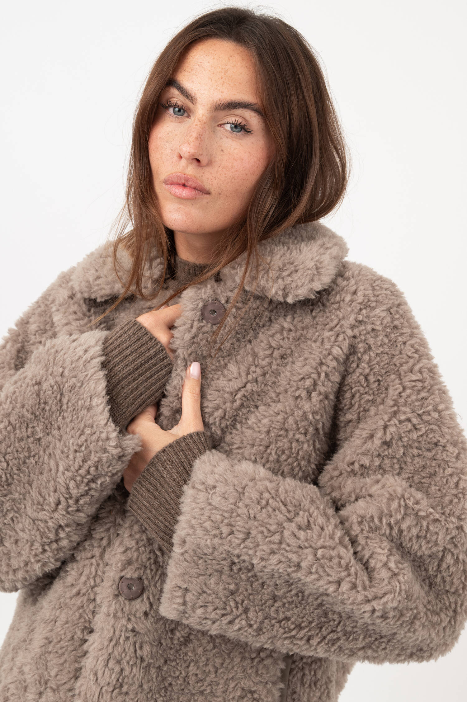 Woll-Mix-Teddy-Mantel in Taupe Woll-Mix-Teddy-Mantel in Taupe