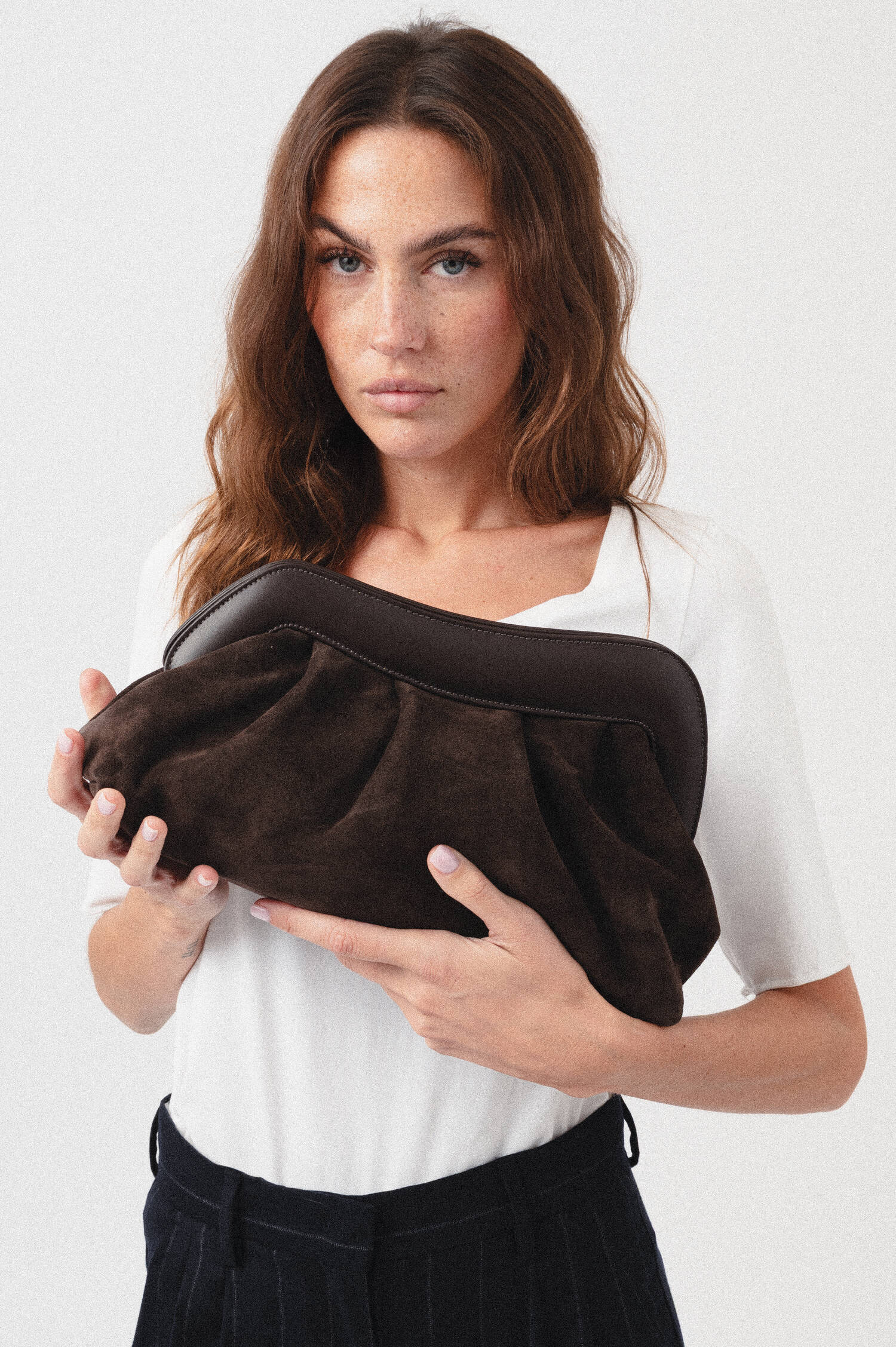Suede Pouch NAYARA in Braun