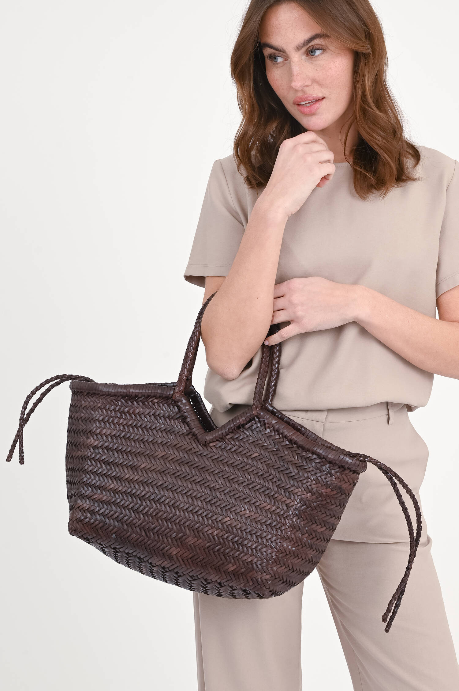 Shirt aus Viskose-Mix in Taupe