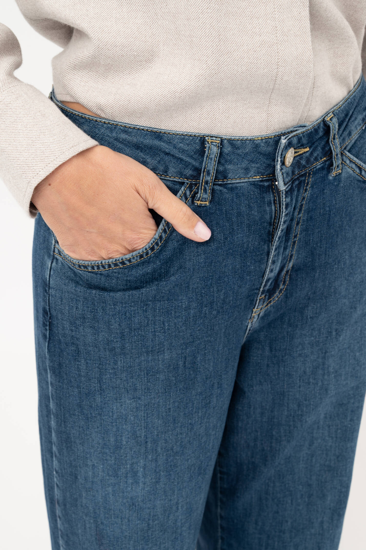 Jeans mit Fransende in Blau Jeans mit Fransende in Blau