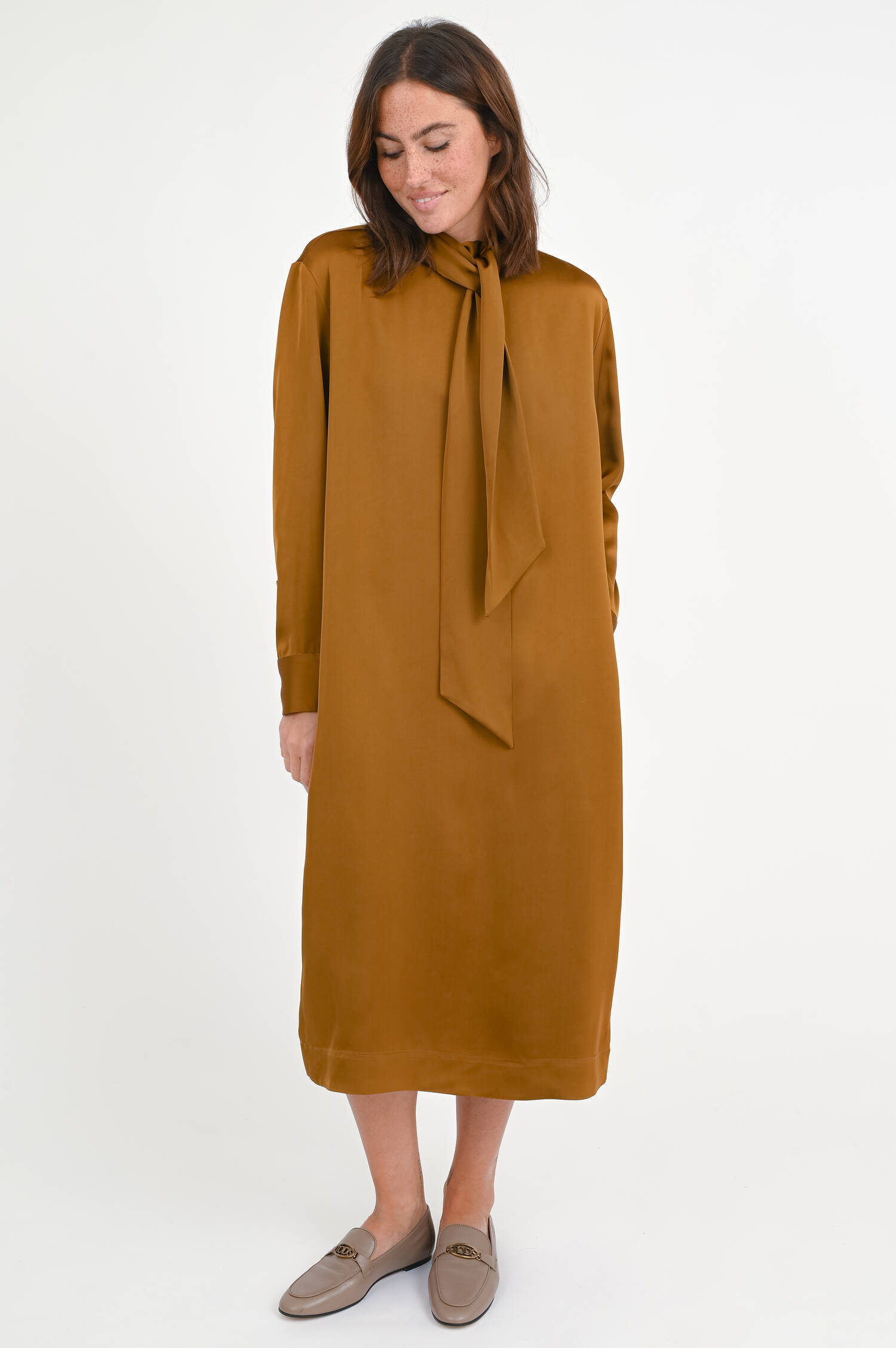 Midi-Kleid mit Schluppendetail in Bronze