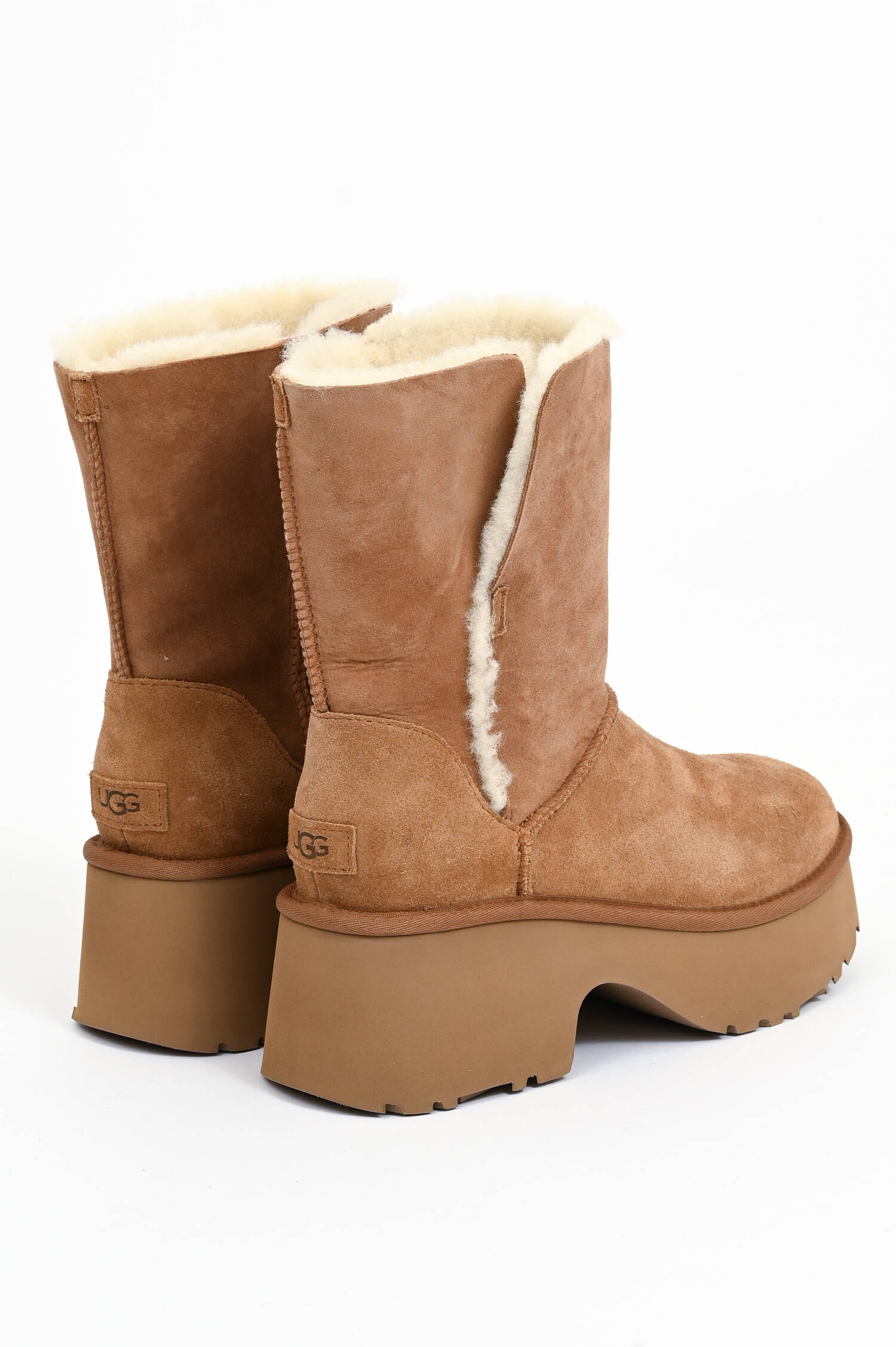 Lammfell-Boot ESMEE BOOT in Chestnut Lammfell-Boot ESMEE BOOT in Chestnut