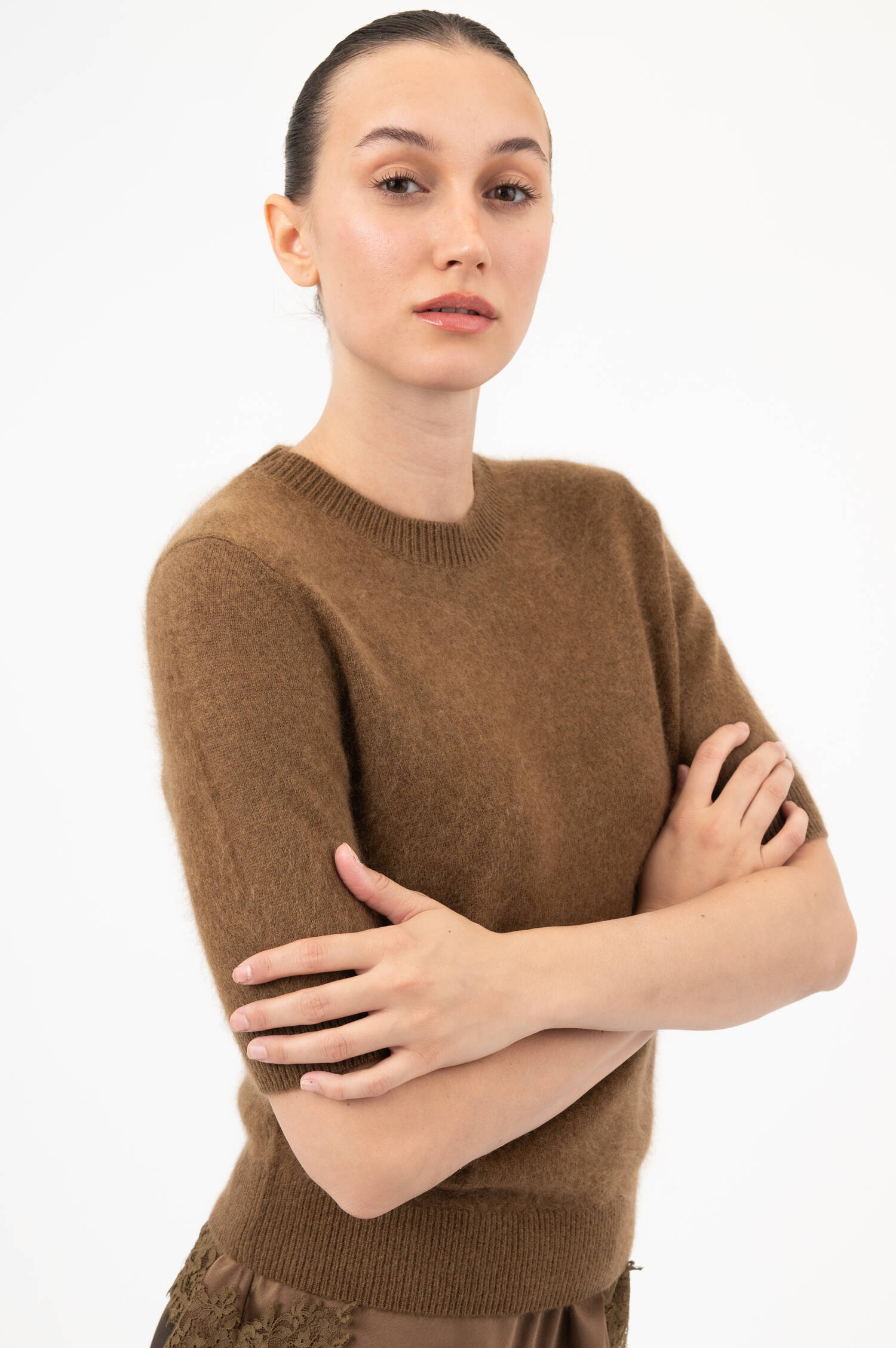 Fluffy-Kurzarm-Pullover in Braun