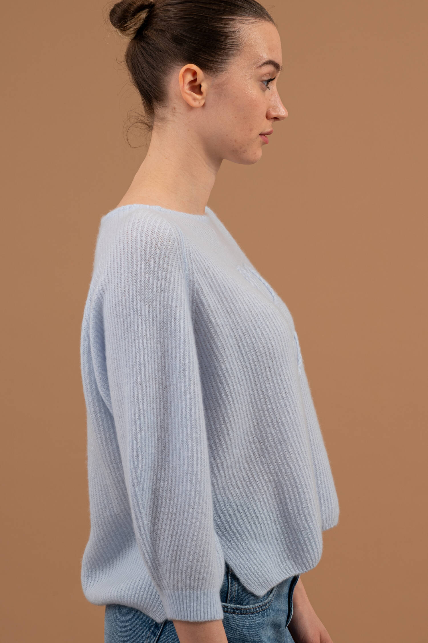 Cashmeremix Pullover mit "H" Aufstick in Hellblau