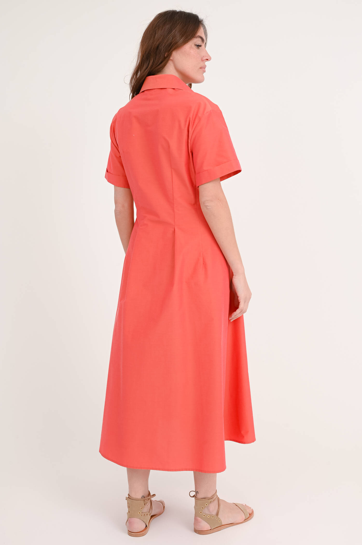 Tailliertes  Midi-Kleid in Rost