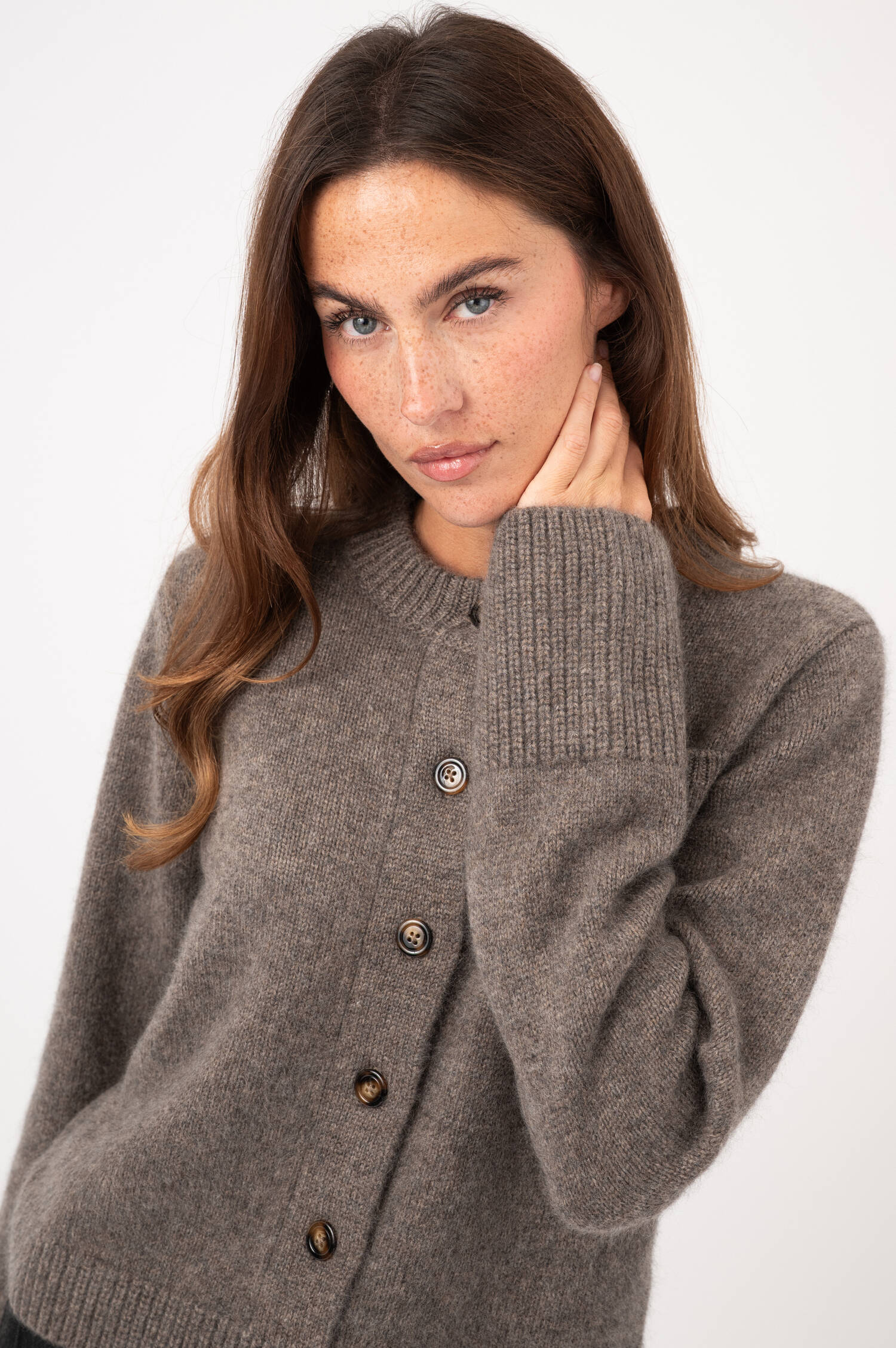 Woll-Cashmere-Cardigan LILLY in Graubraun Woll-Cashmere-Cardigan LILLY in Graubraun