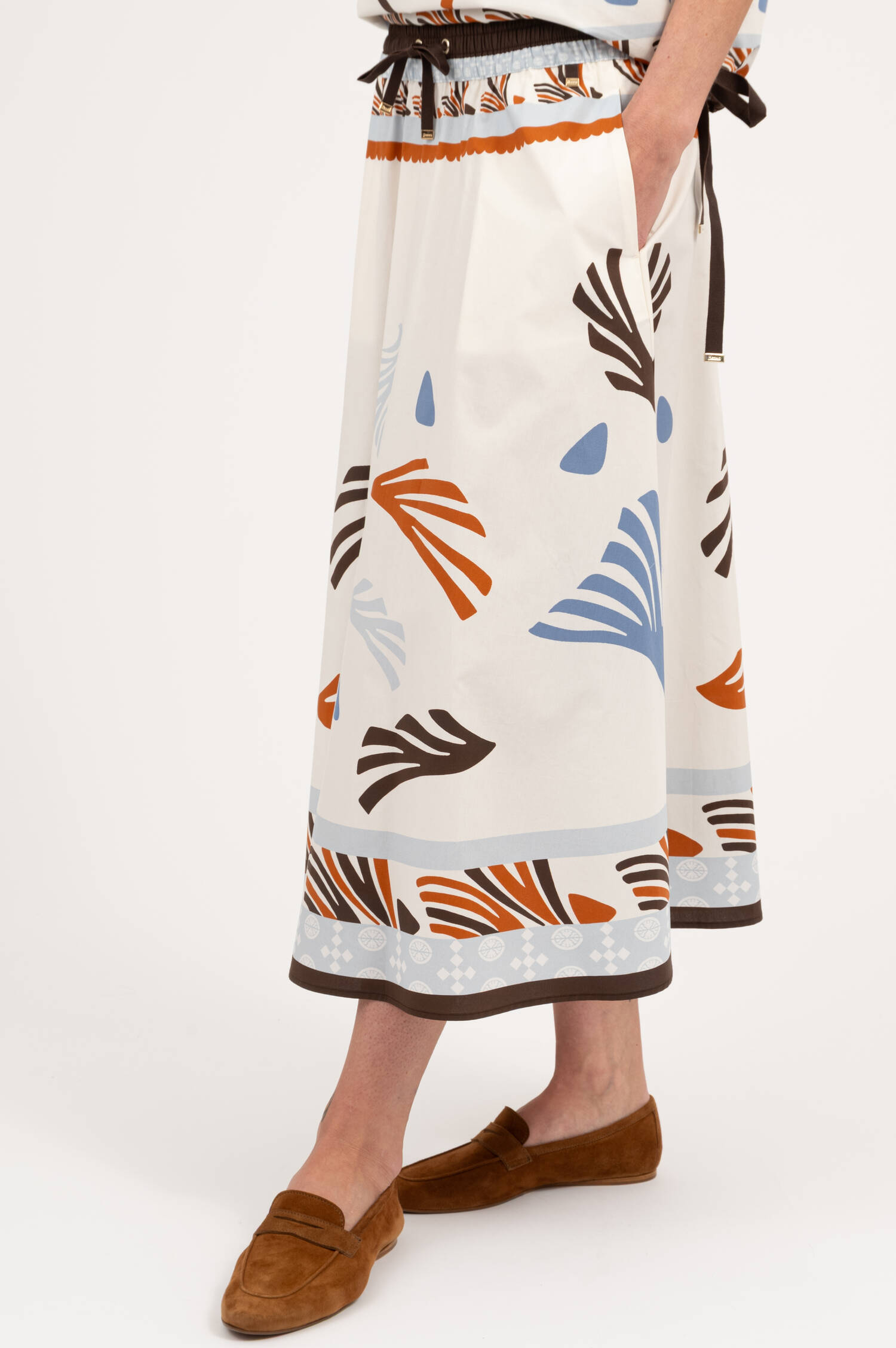 Rock mit Prin in Weiß