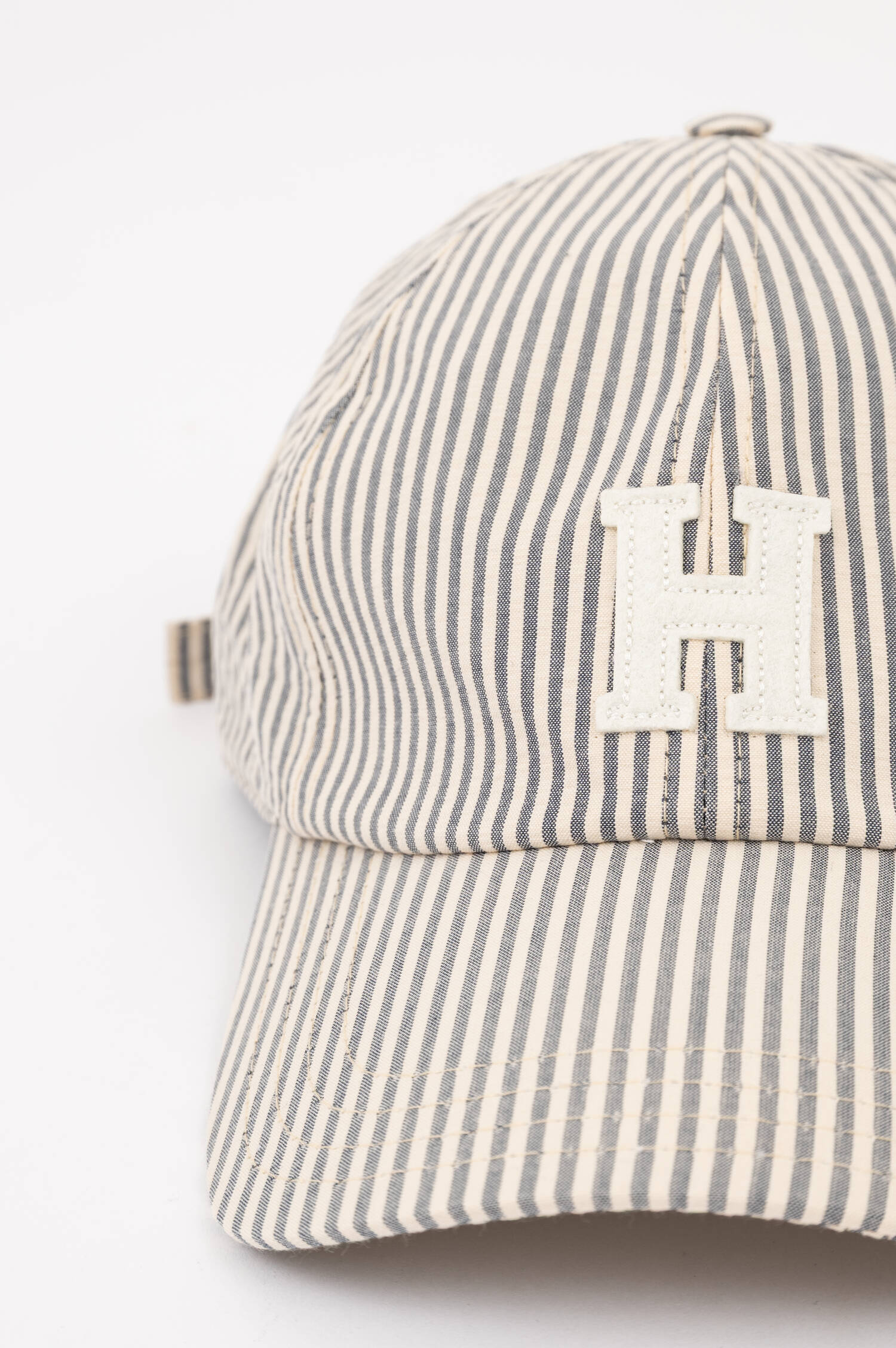 Basecap in Blau/Creme gestreift