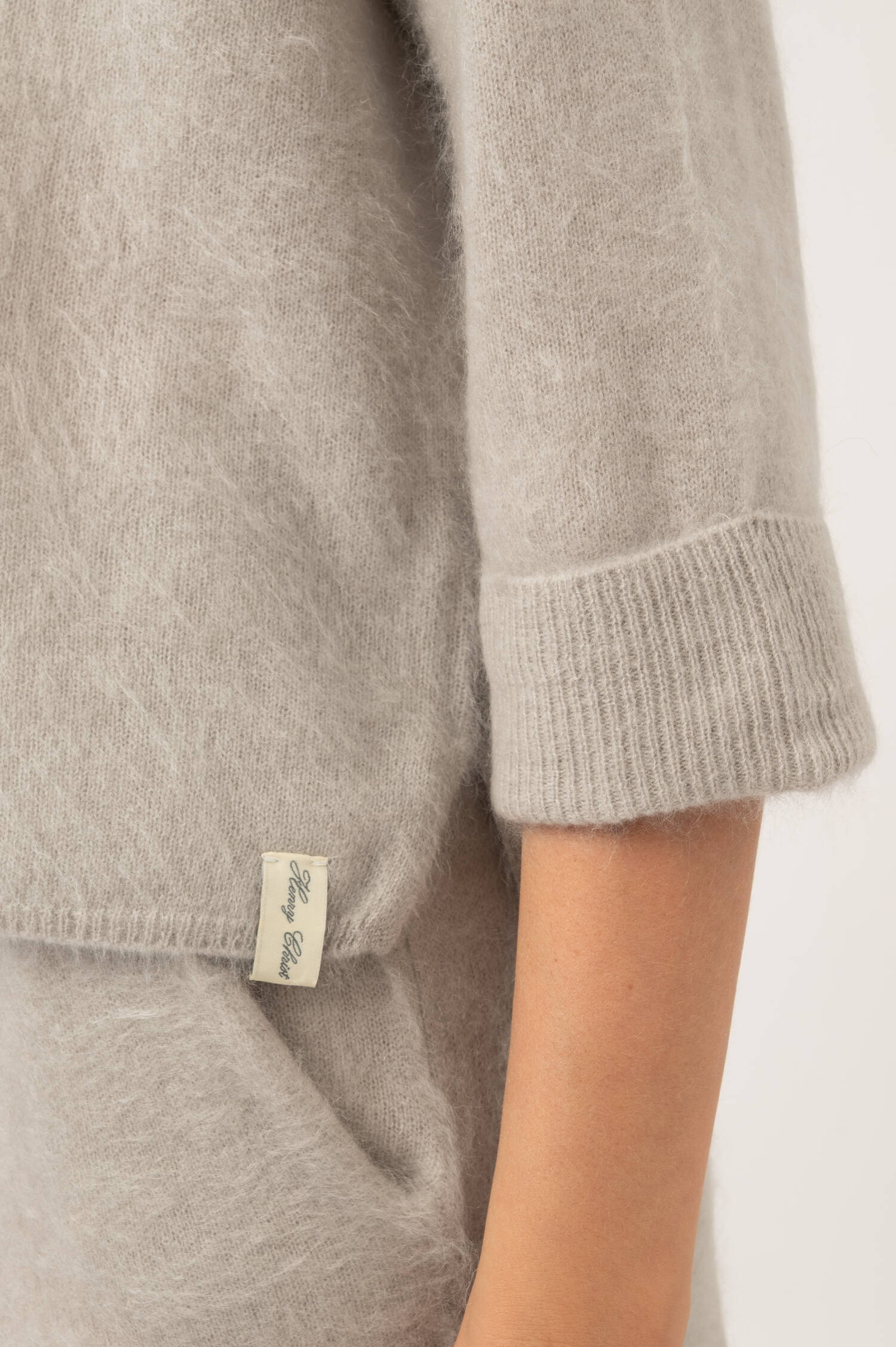 Hairy Cashmere Cardigan in Grau