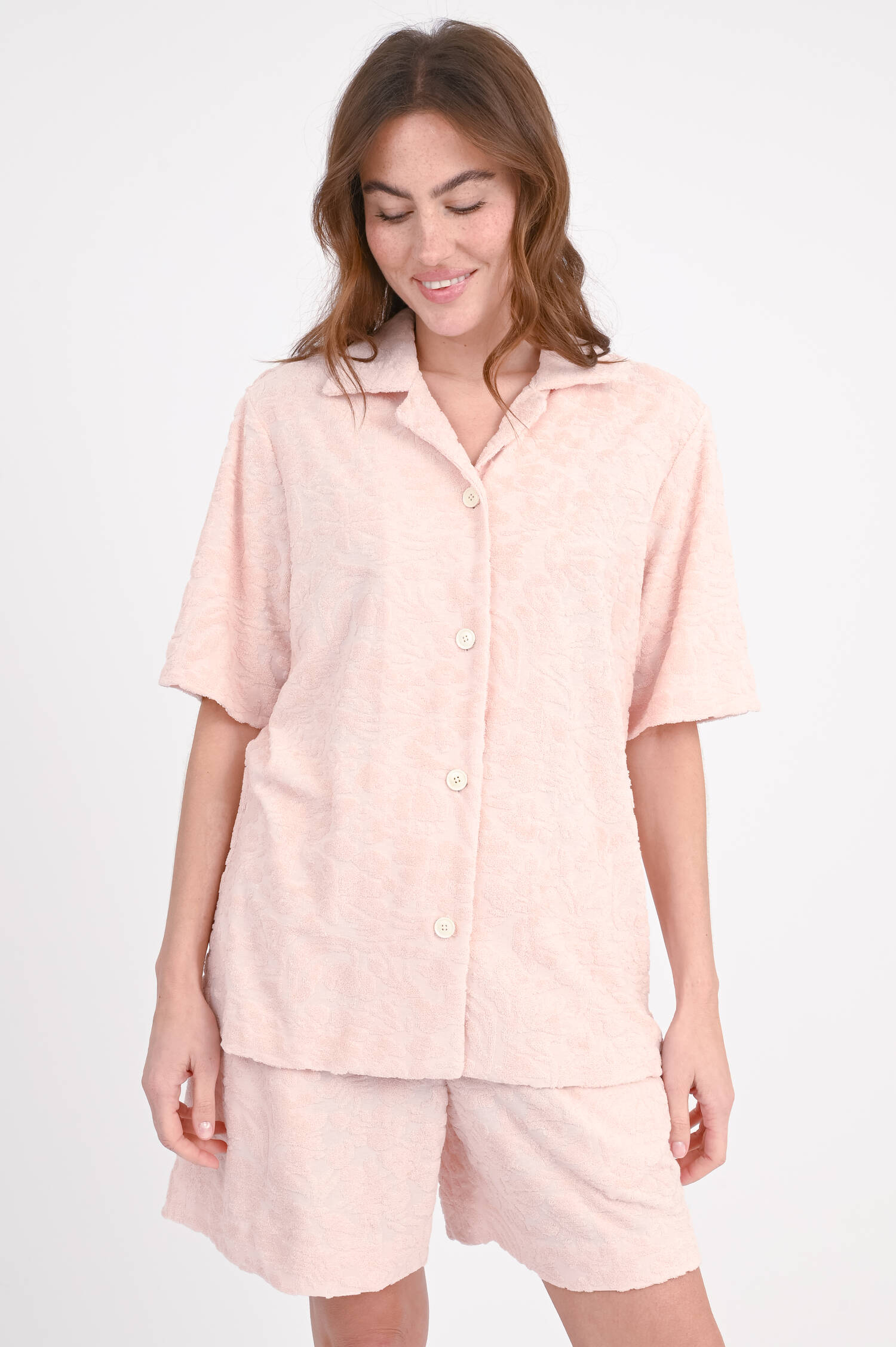 Frottee-Hemd mit Blumenmuster in Light Pink Frottee-Hemd mit Blumenmuster in Light Pink